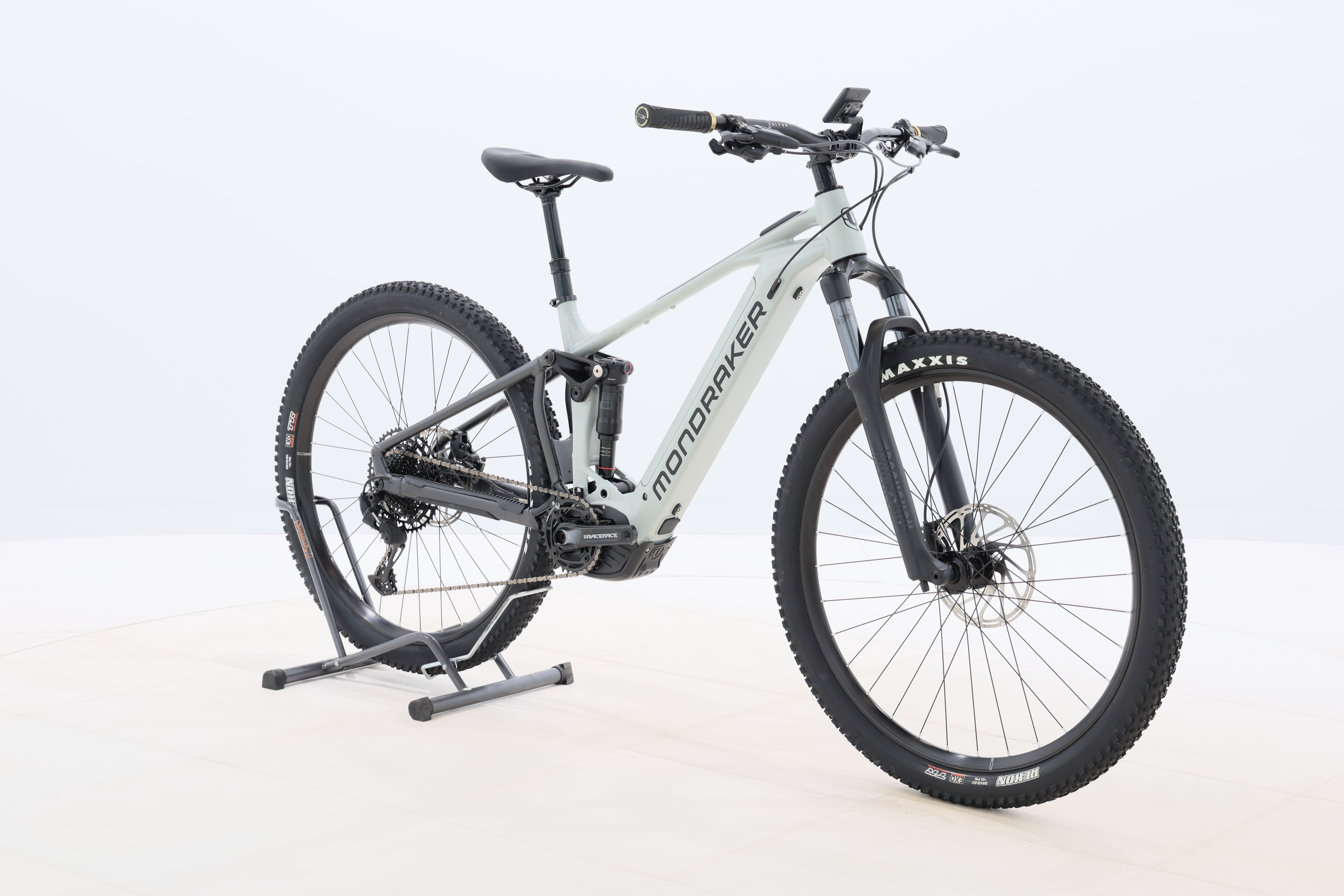 77fb822c-b775-4dc5-97a5-419e14055357