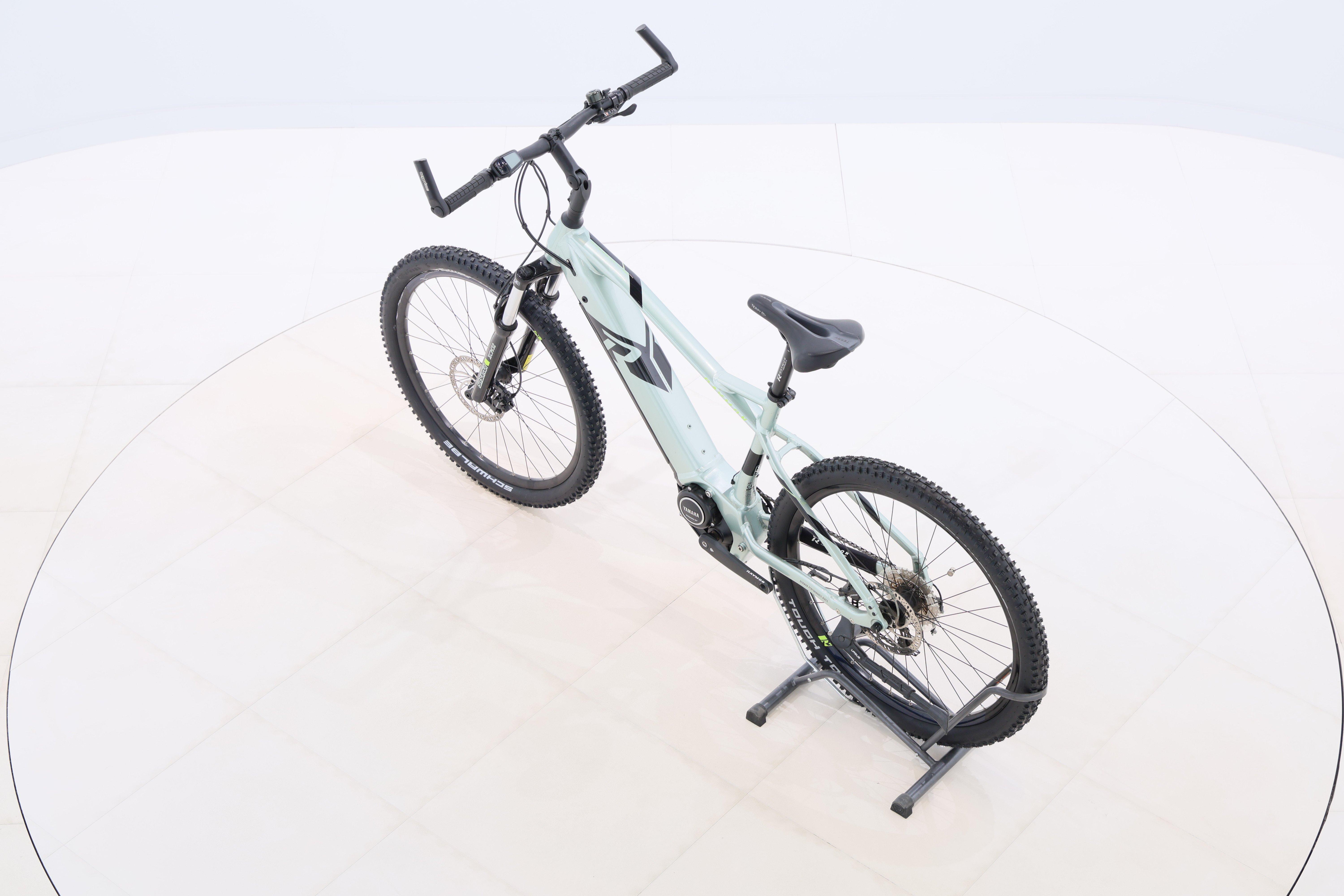 540b7724-e95c-43d3-bfbd-da4b6a1d5f81