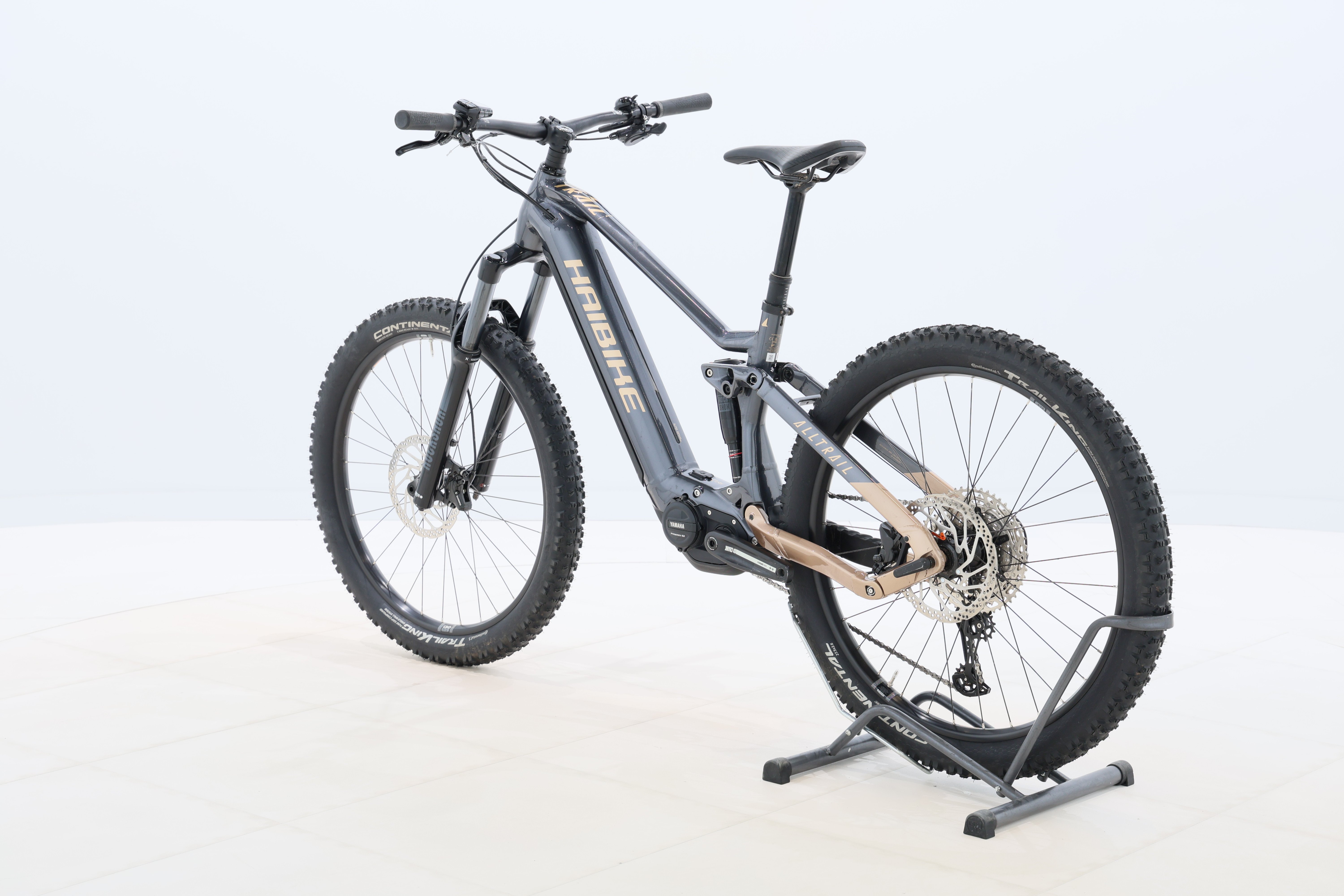 ea625a16-ade4-48d8-92b0-58891261a301