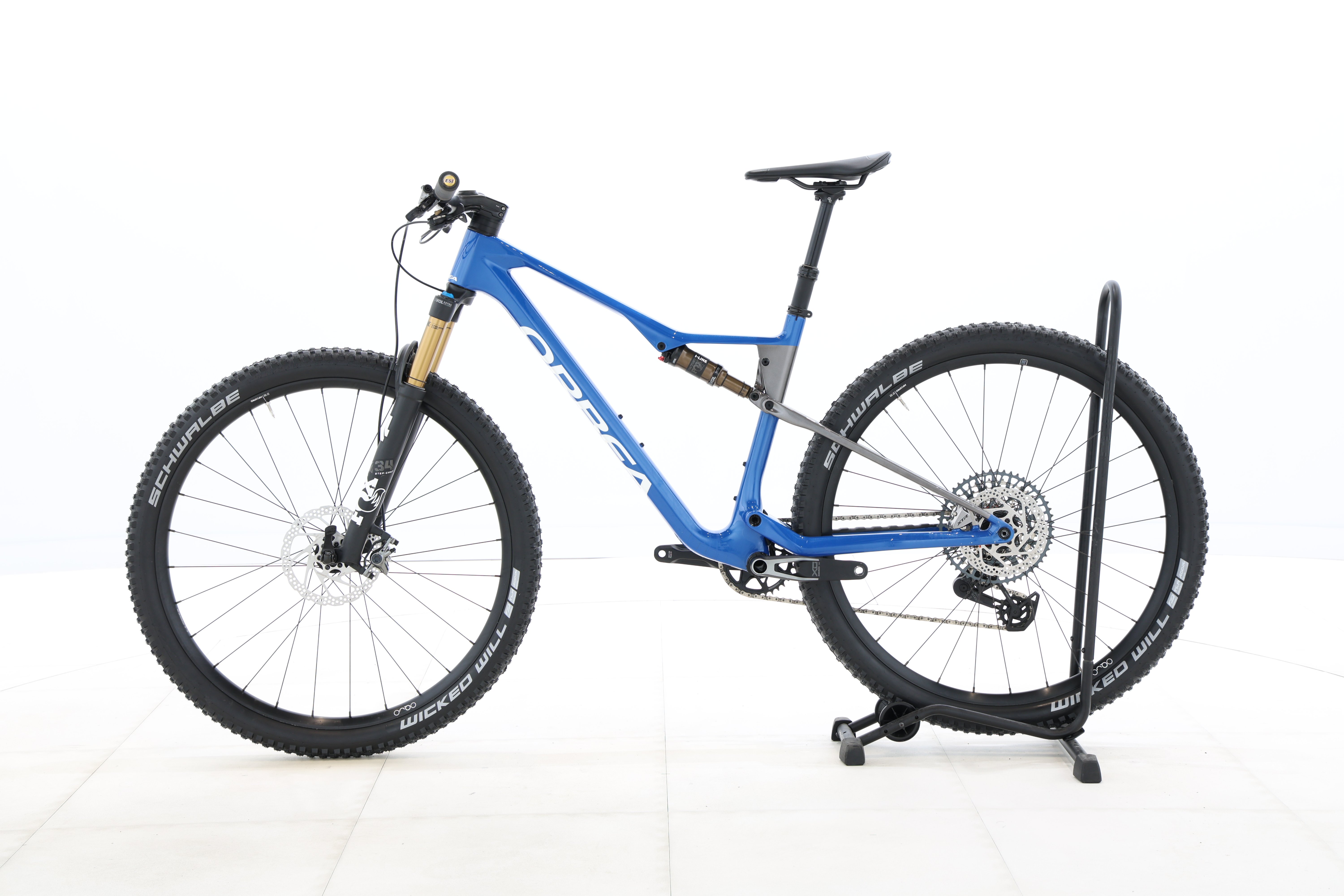 a9d6a352-b7f4-4645-88ab-b3a253dc96af