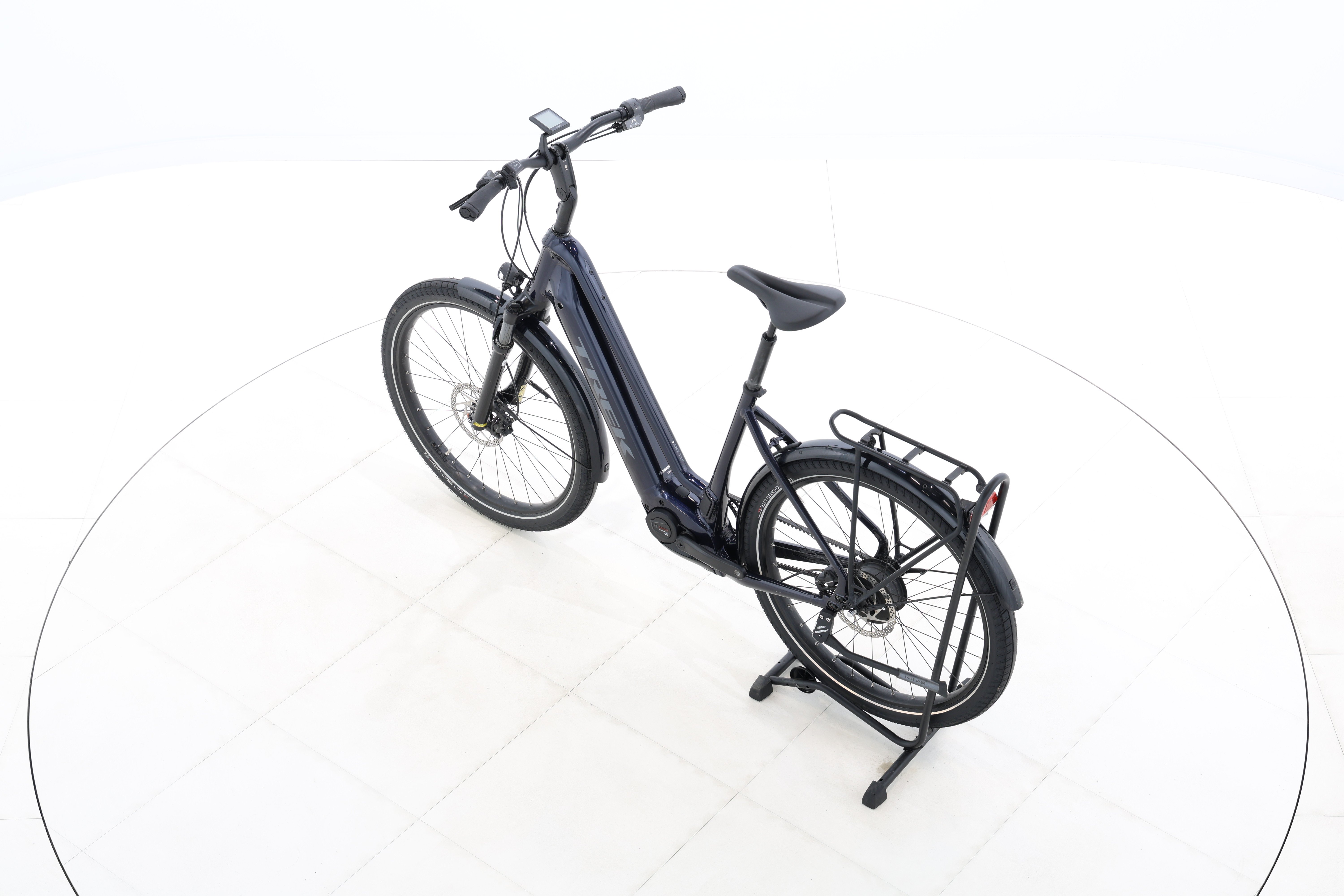 820b039d-d1e8-41a4-bbbf-005a9b689cad