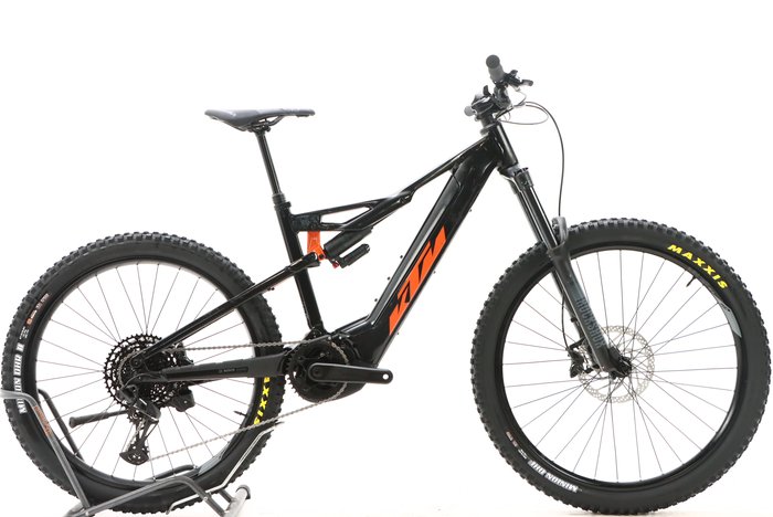 KTM MACINA KAPOHO 7973 2023