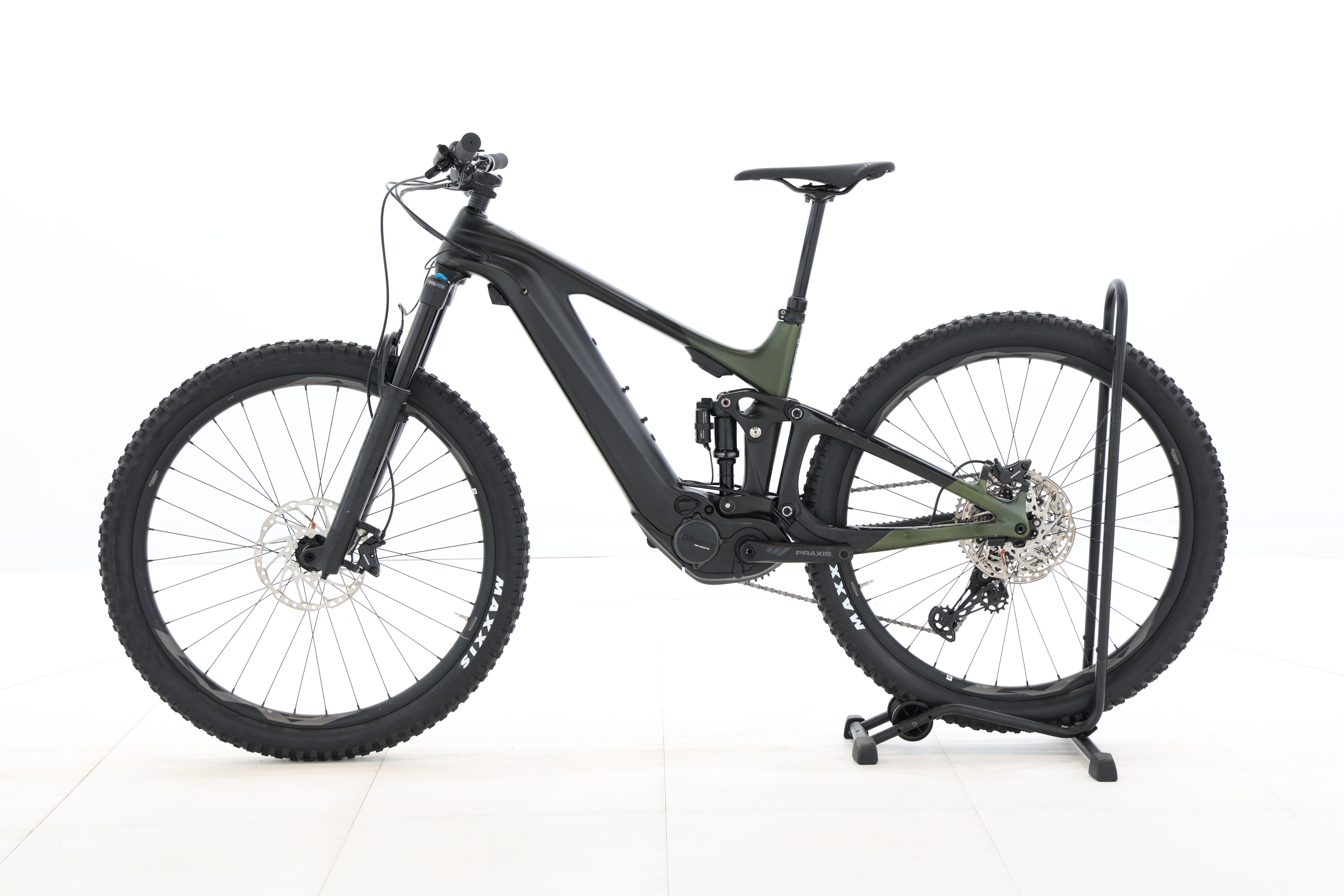 ad14fdb4-4b4c-4fd6-8cca-cb5b6d79319b