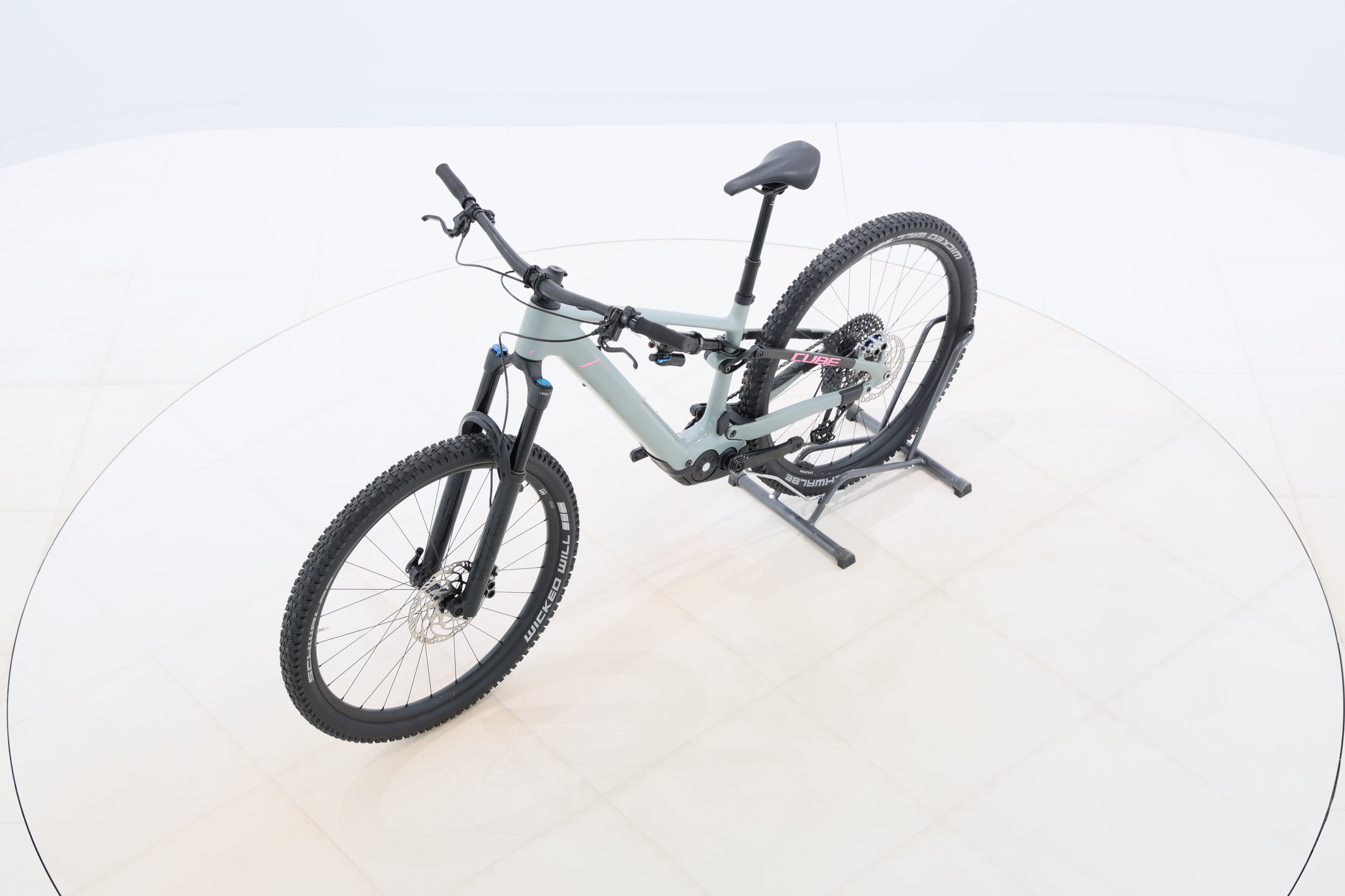 03c33728-efdf-4e8c-ab8f-746d9f997141