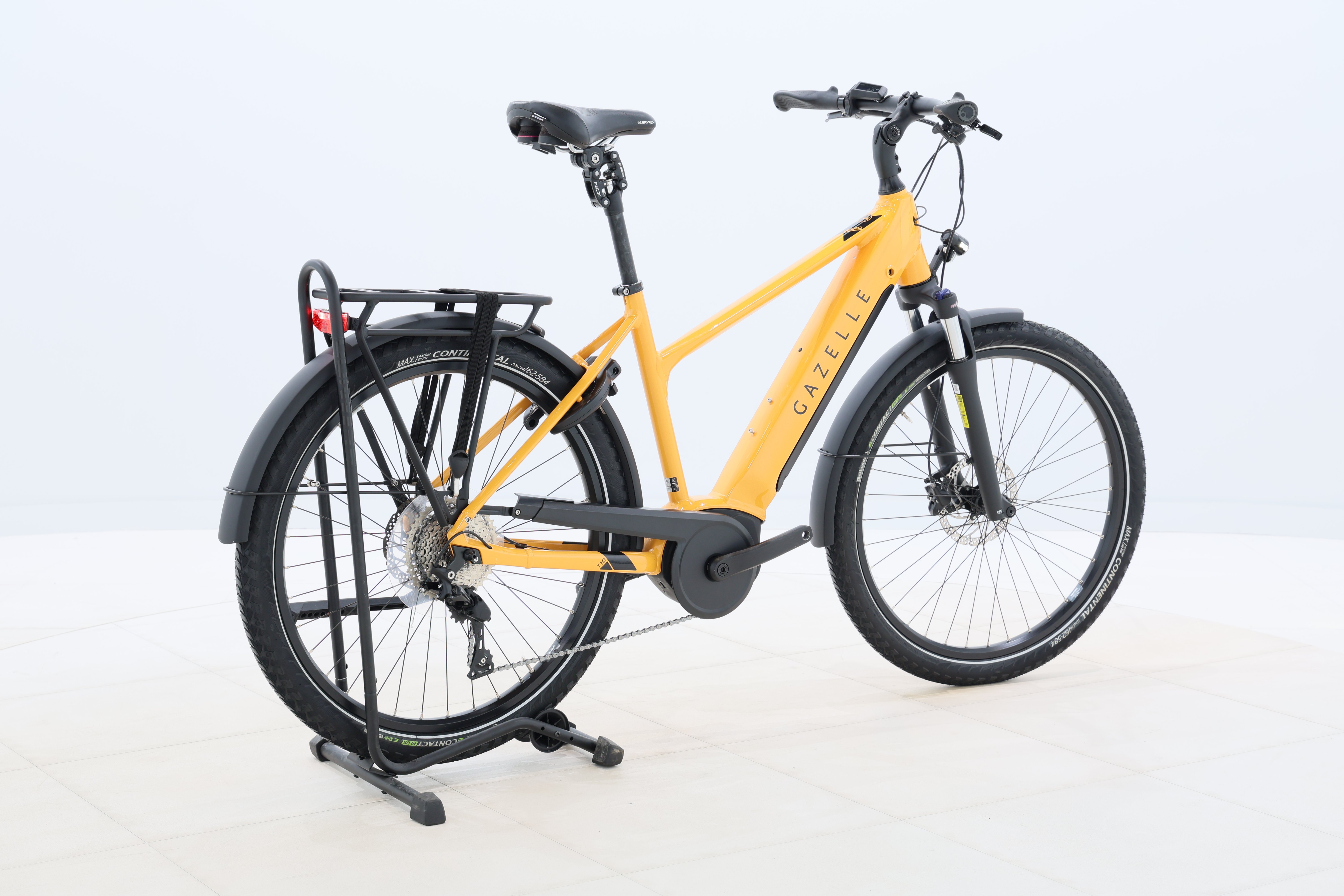 1950eb60-d2a7-4fd0-ad30-3cf4b1180fae