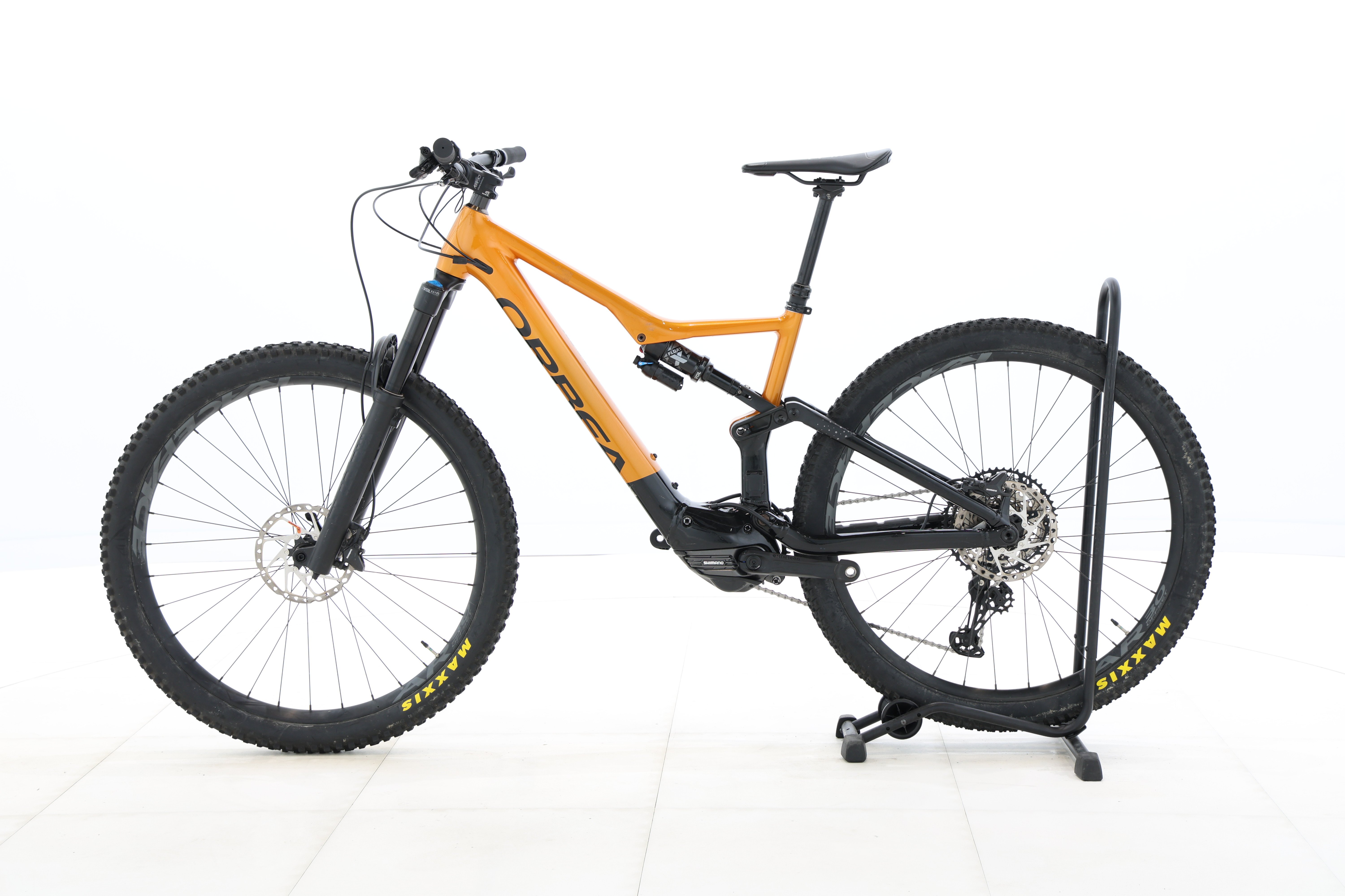 dfc2cb16-e828-4537-a663-aa91dac4c9e9