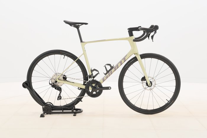 Giant DEFY ADVANCED 2 2025