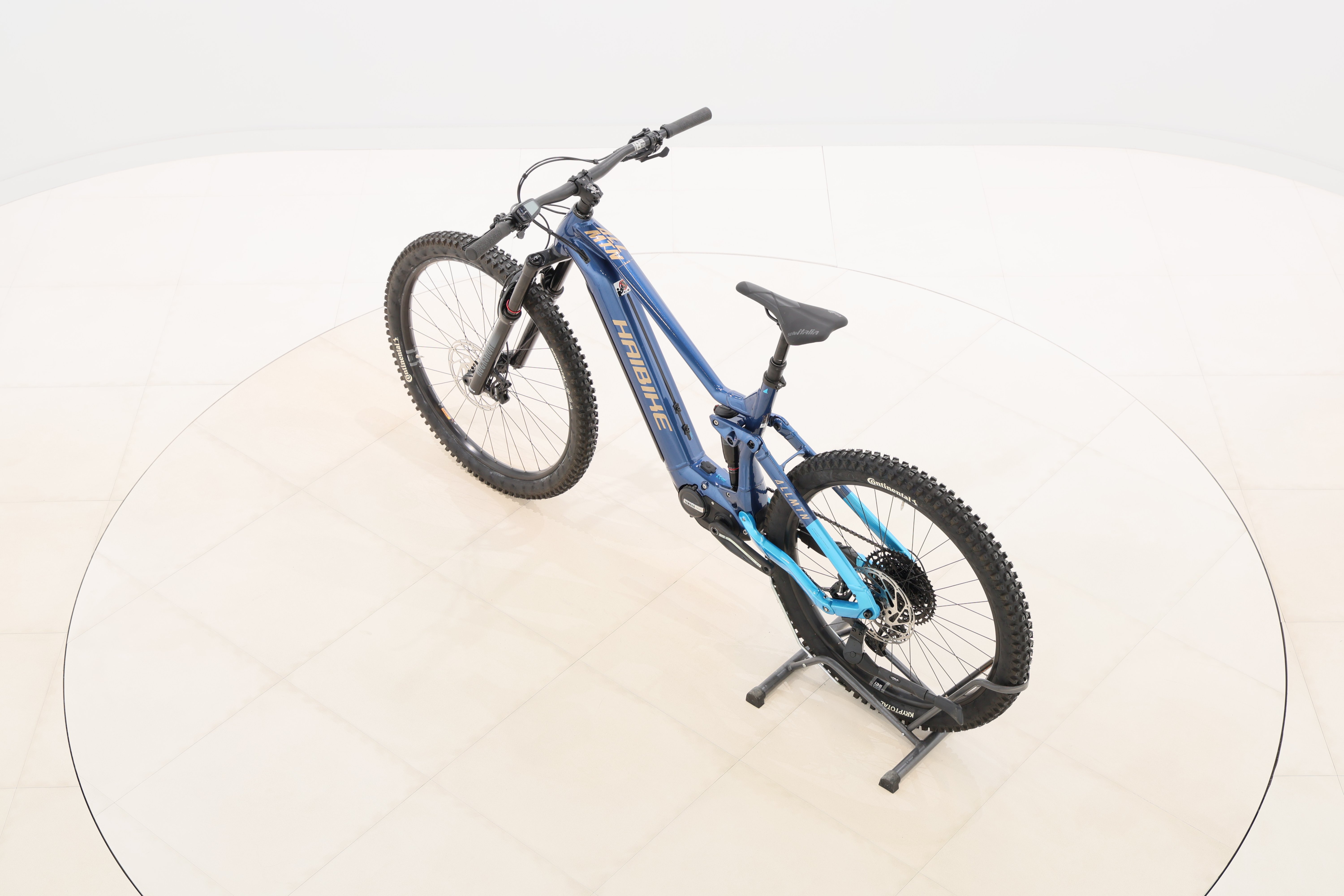 873cf398-367a-423f-8b85-95e617965a84