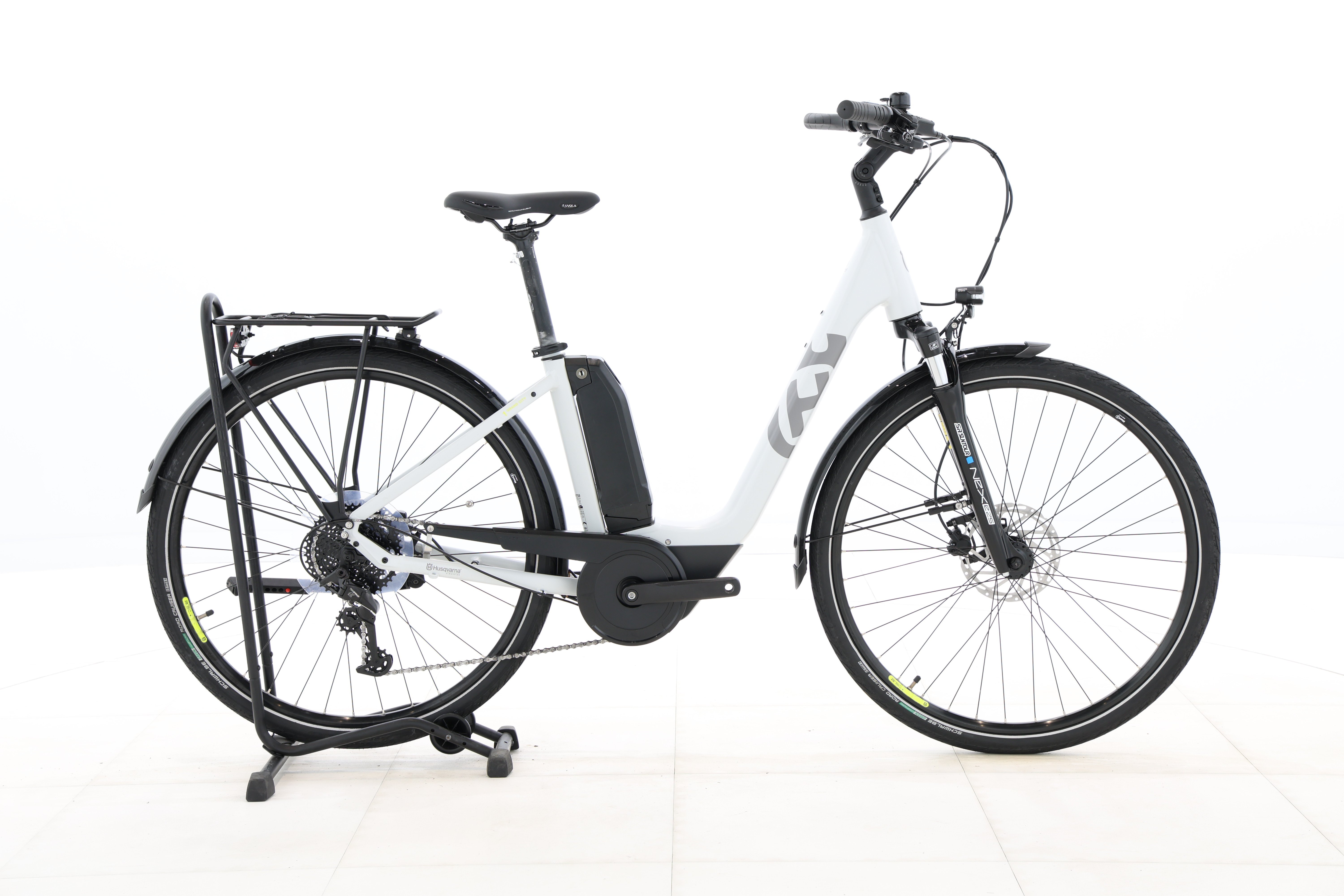 548cd459-303e-49e9-b100-480132f5b48e