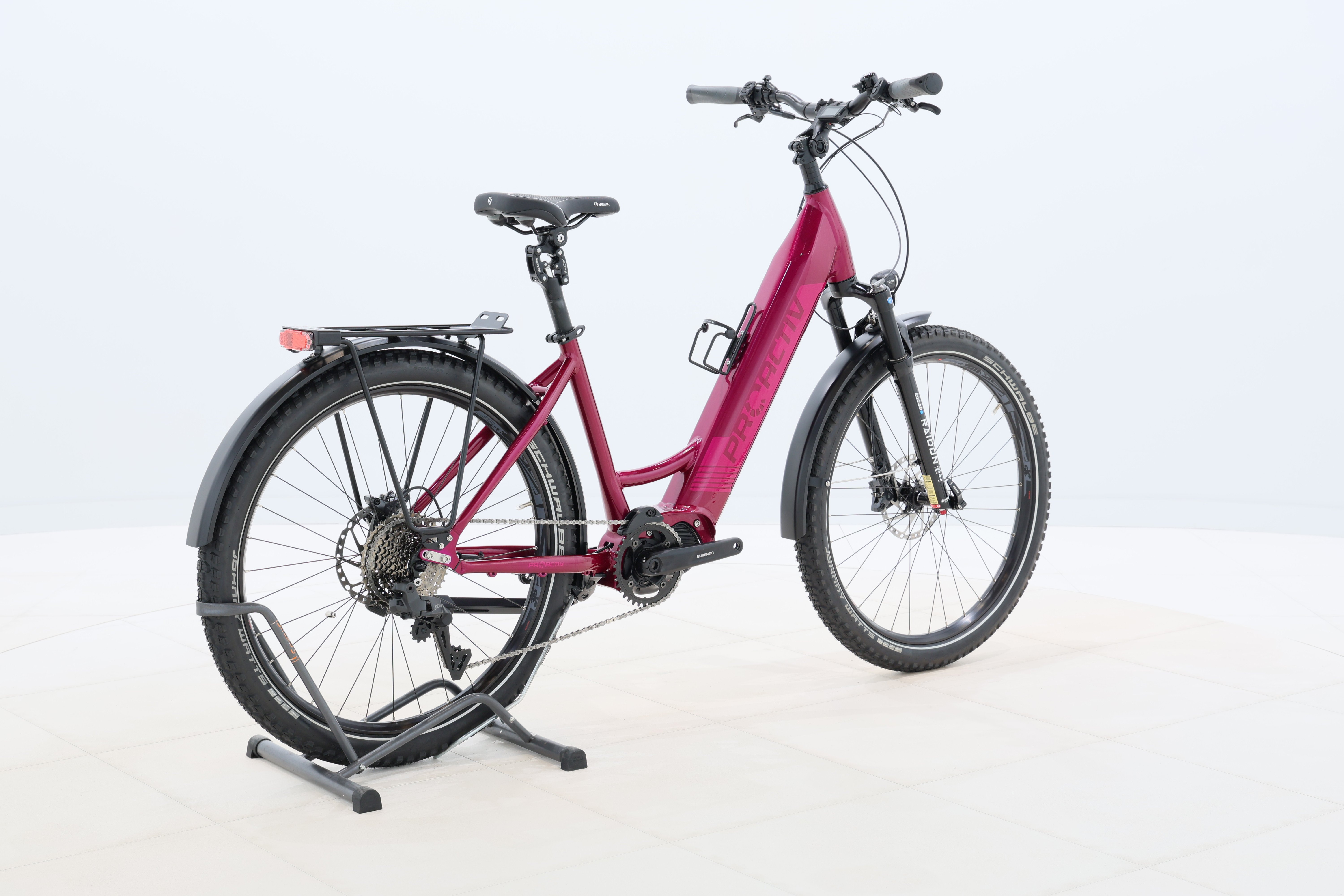 f5eb8299-9d36-41cd-a994-10dfc400f67b