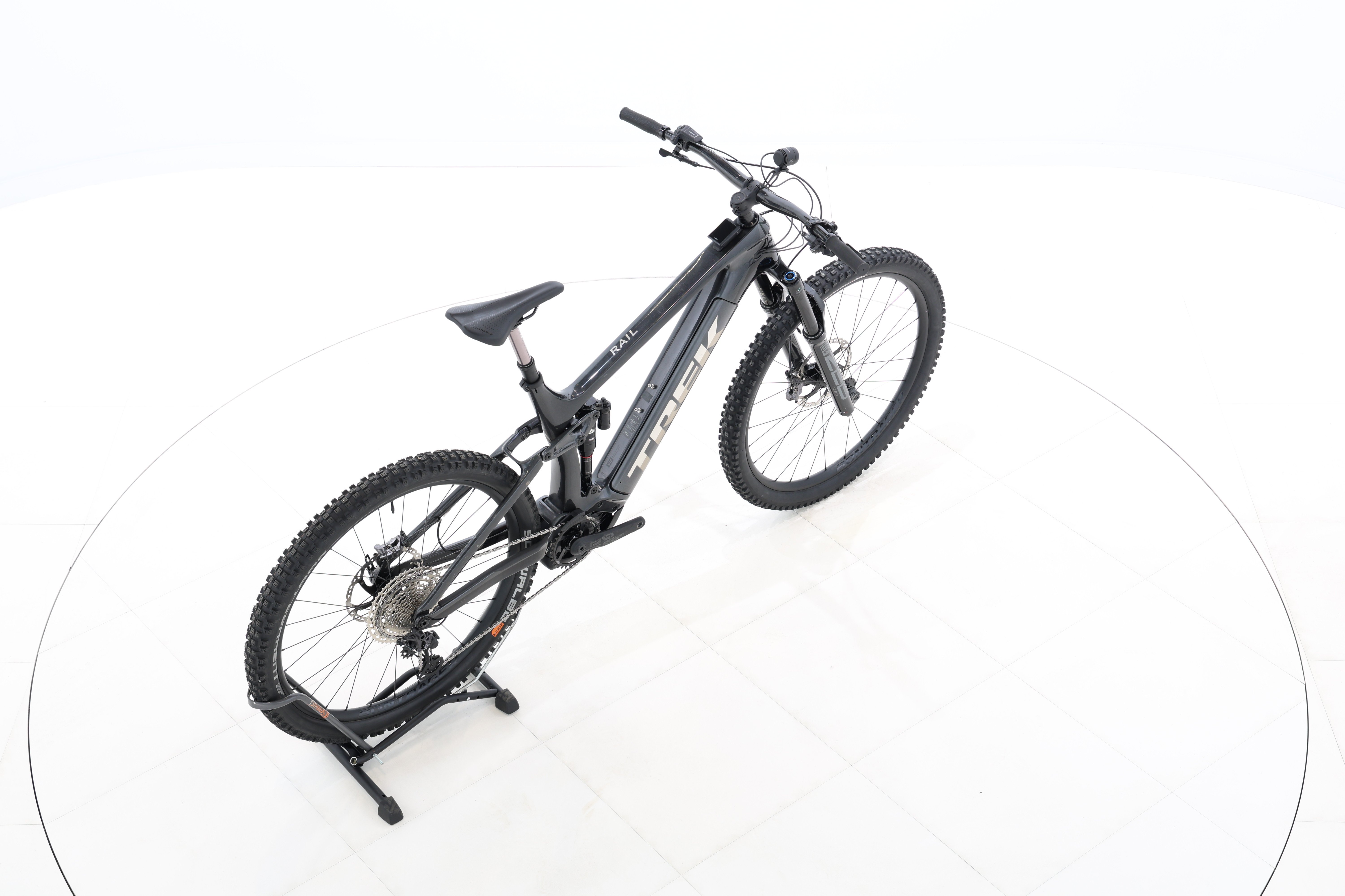 ab7c8c81-5bc2-4353-a3e2-d1e170ff977c