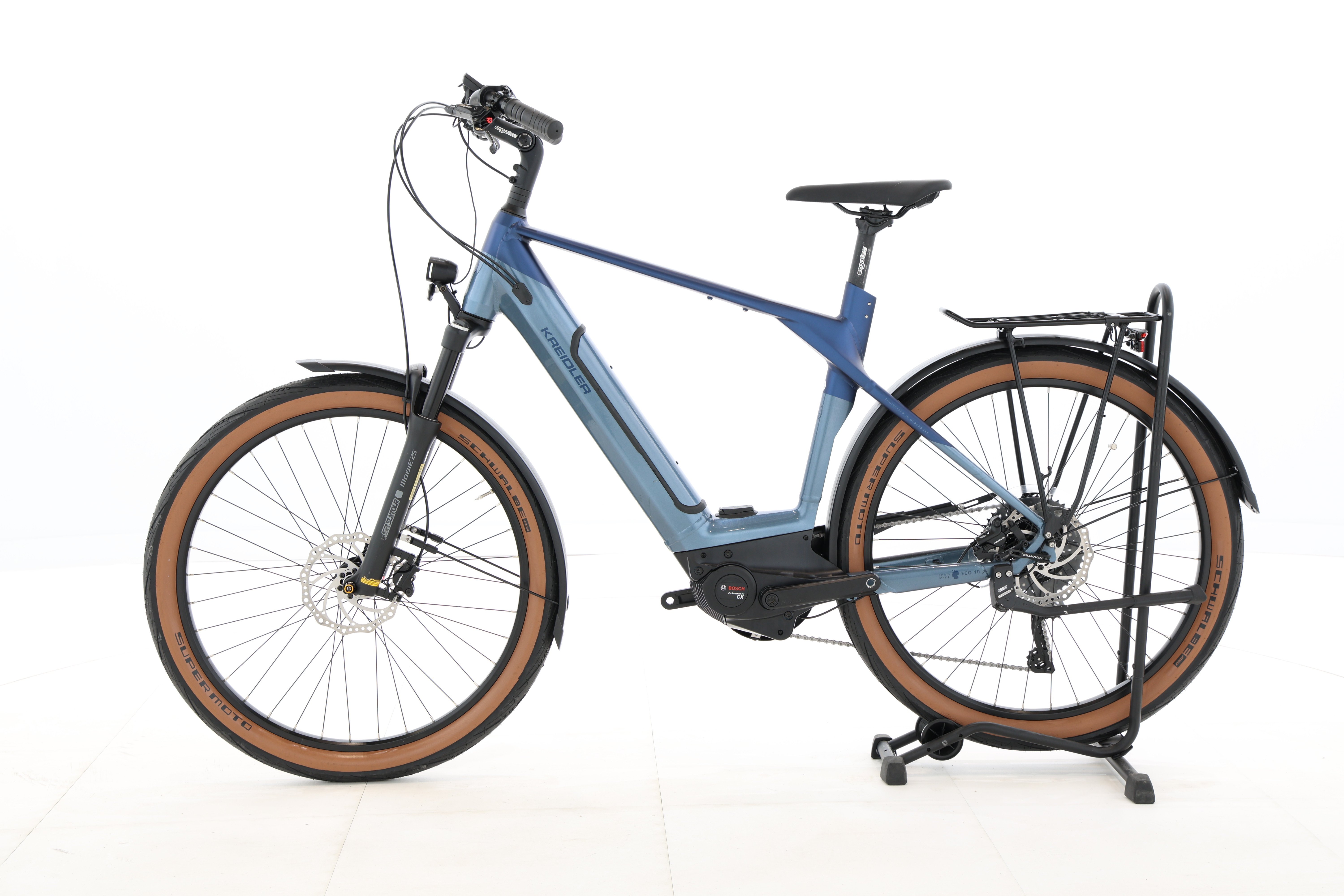 a5f61273-1f3b-48dc-9566-43be78e42396