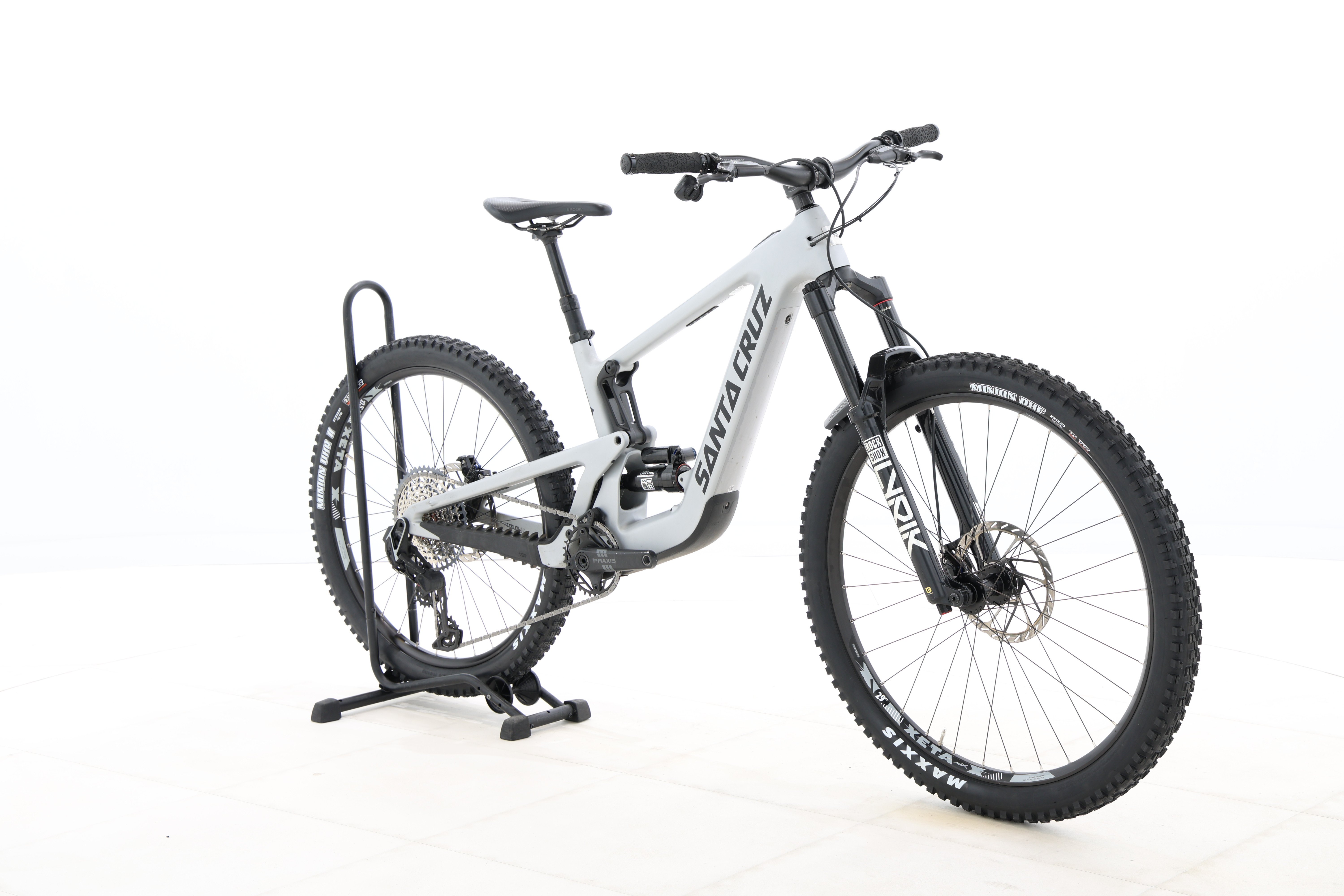 c9f06478-ad44-454e-93c9-8570514e8f56