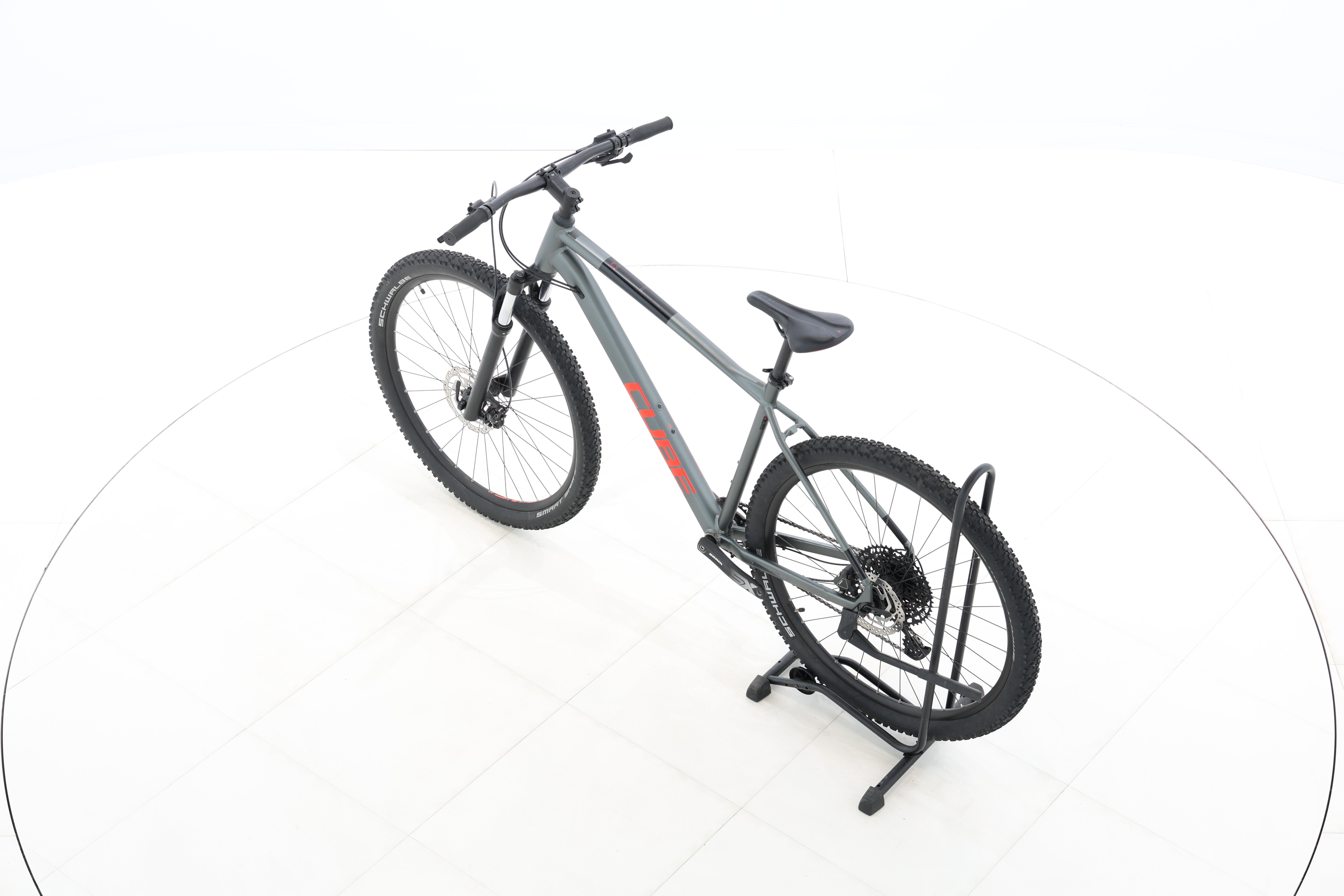 a8ca99bf-9beb-4f1d-9994-37fd3a0e77e0