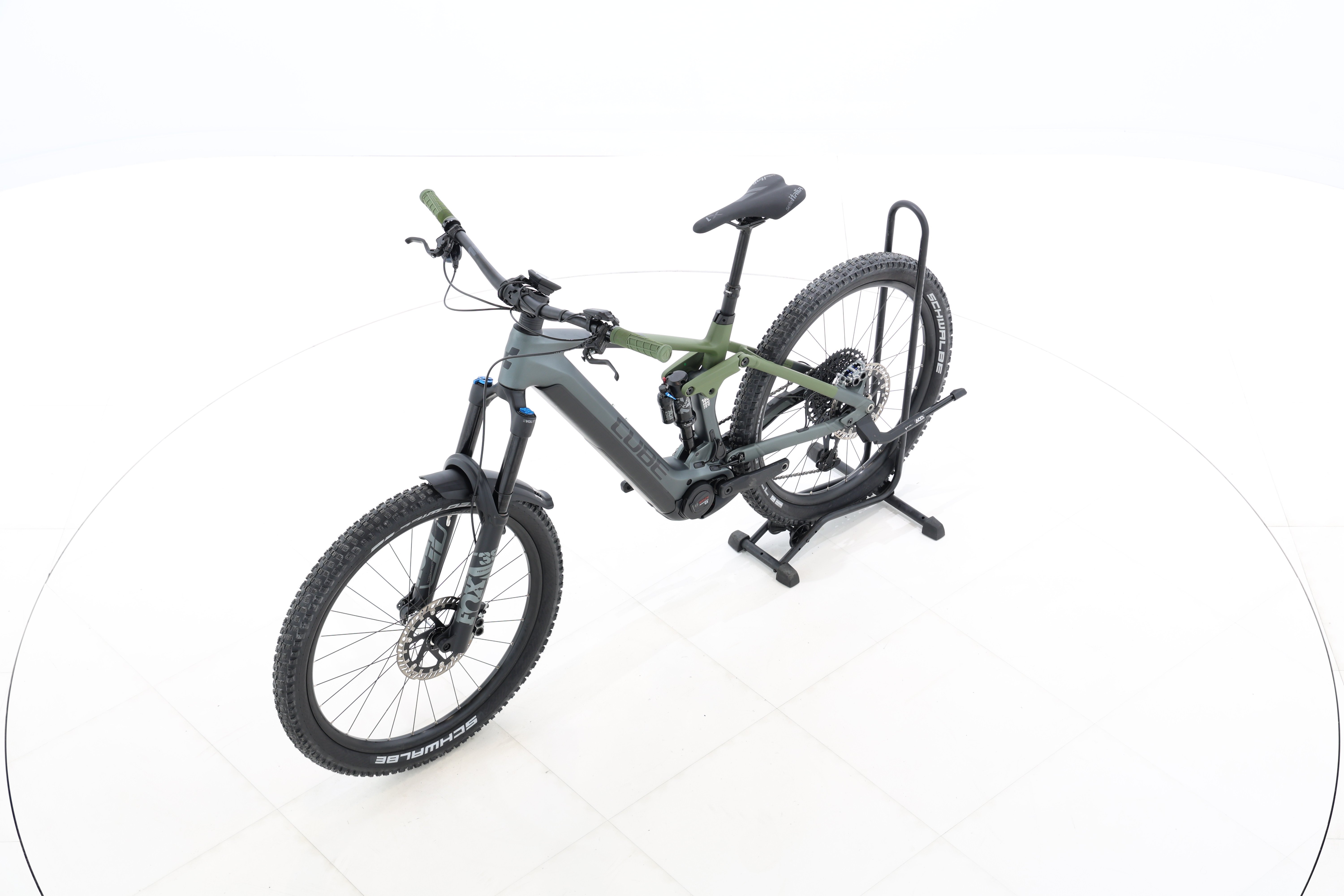 016e2922-c8cc-4aac-888d-616643f7c93b