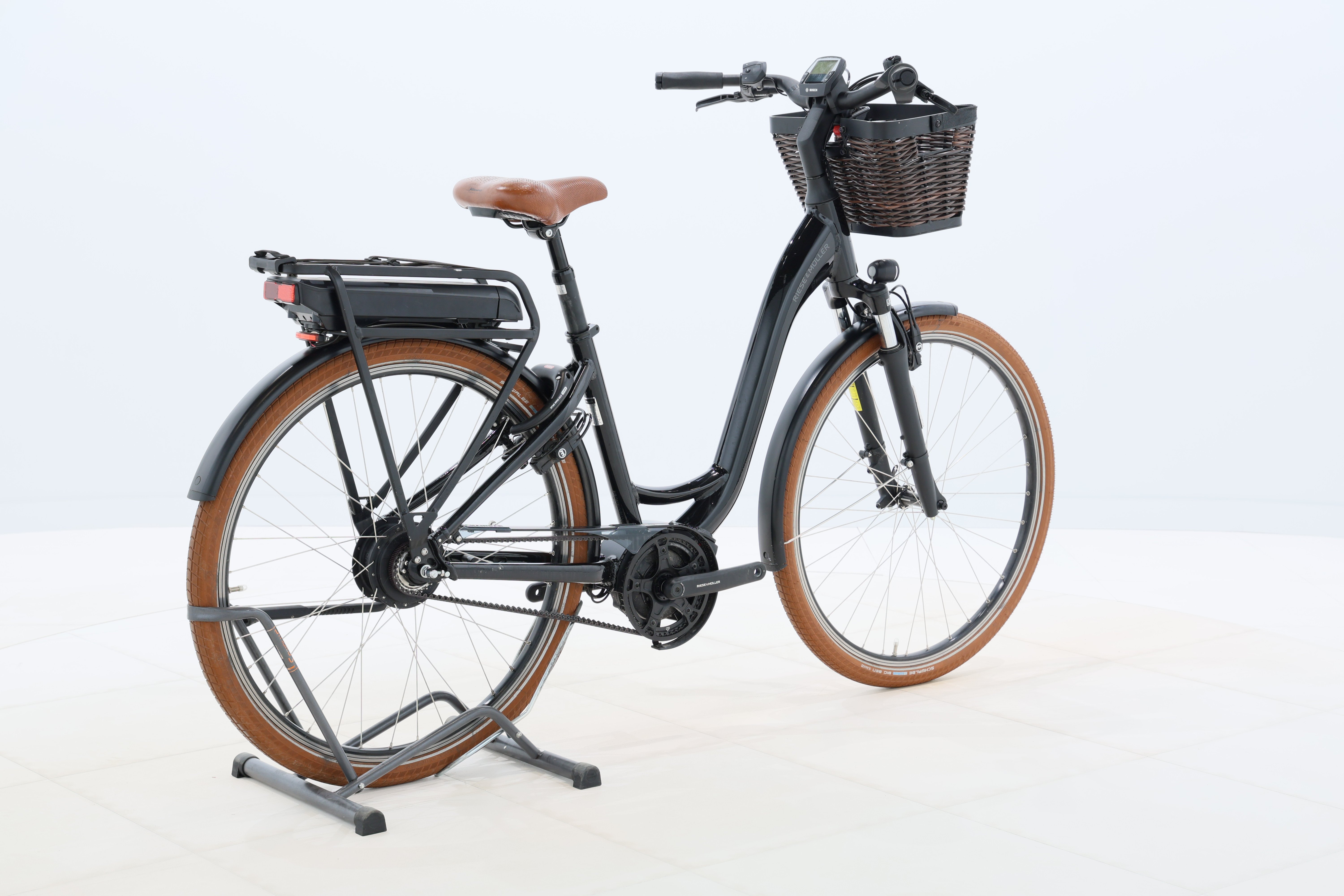 4051f4ab-ad94-4261-aeea-d08100409d0d