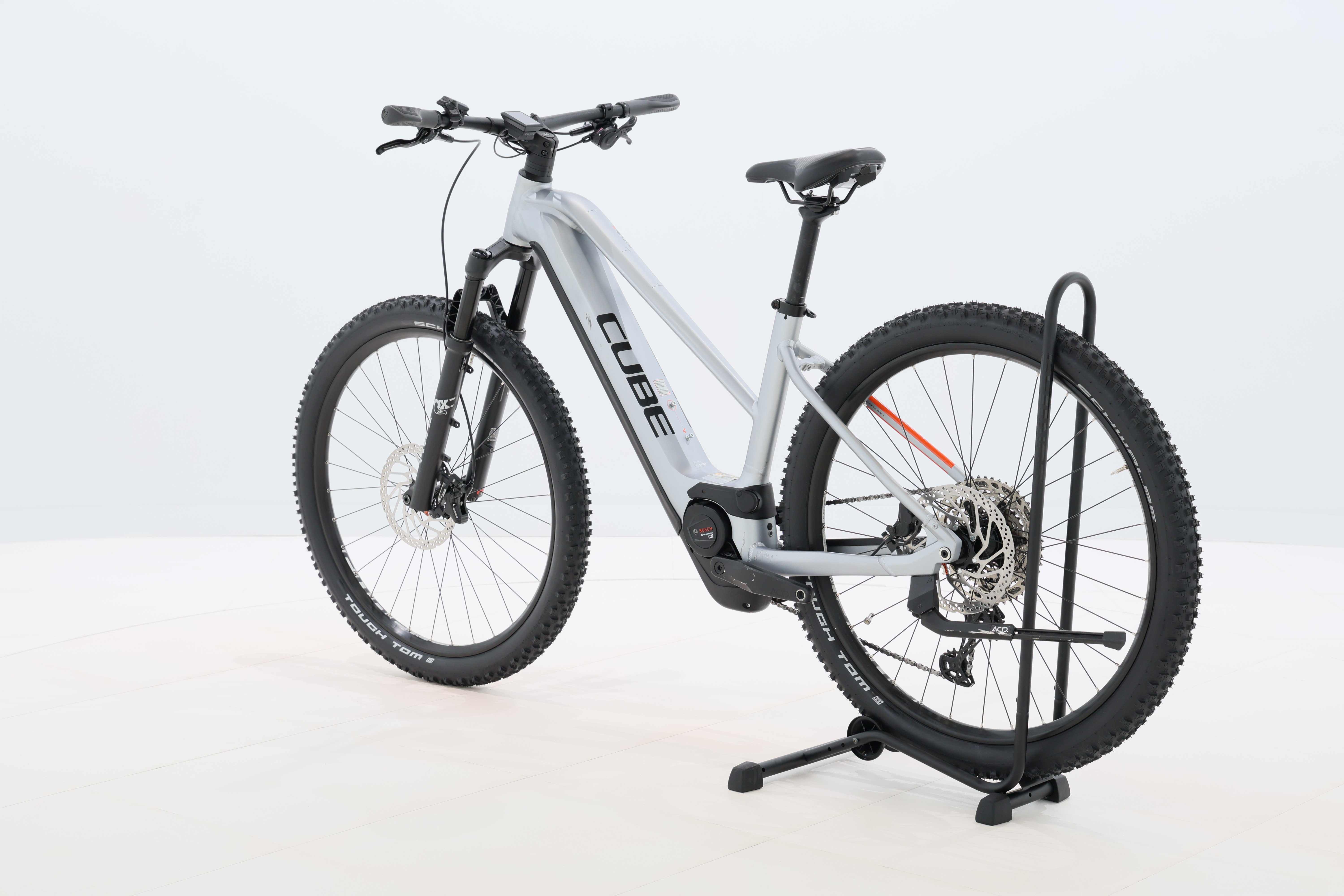 f6806bcb-6369-4eda-a579-ed241dbc2d7b