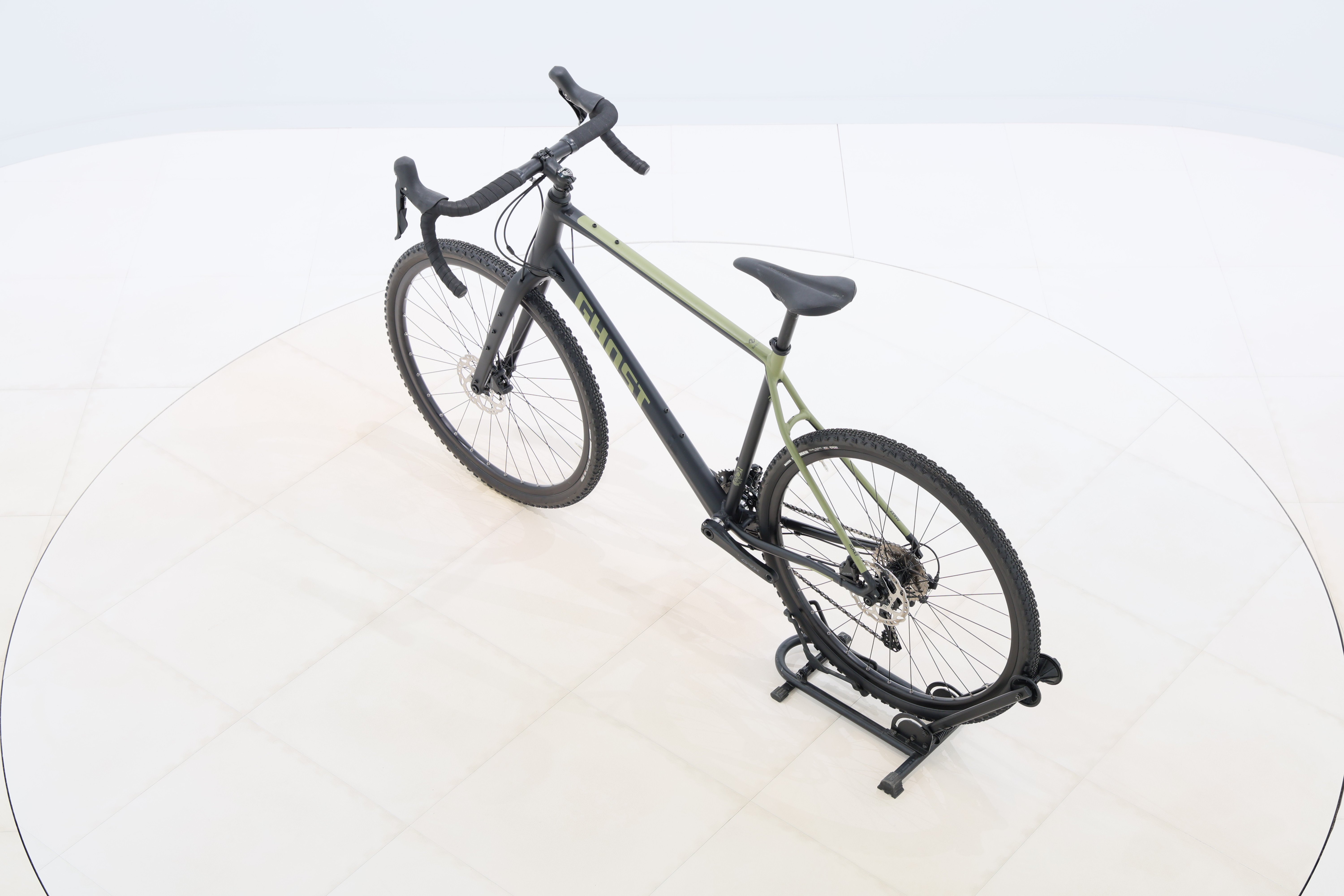 af8e928d-e08b-4680-a7d6-40251f873e06