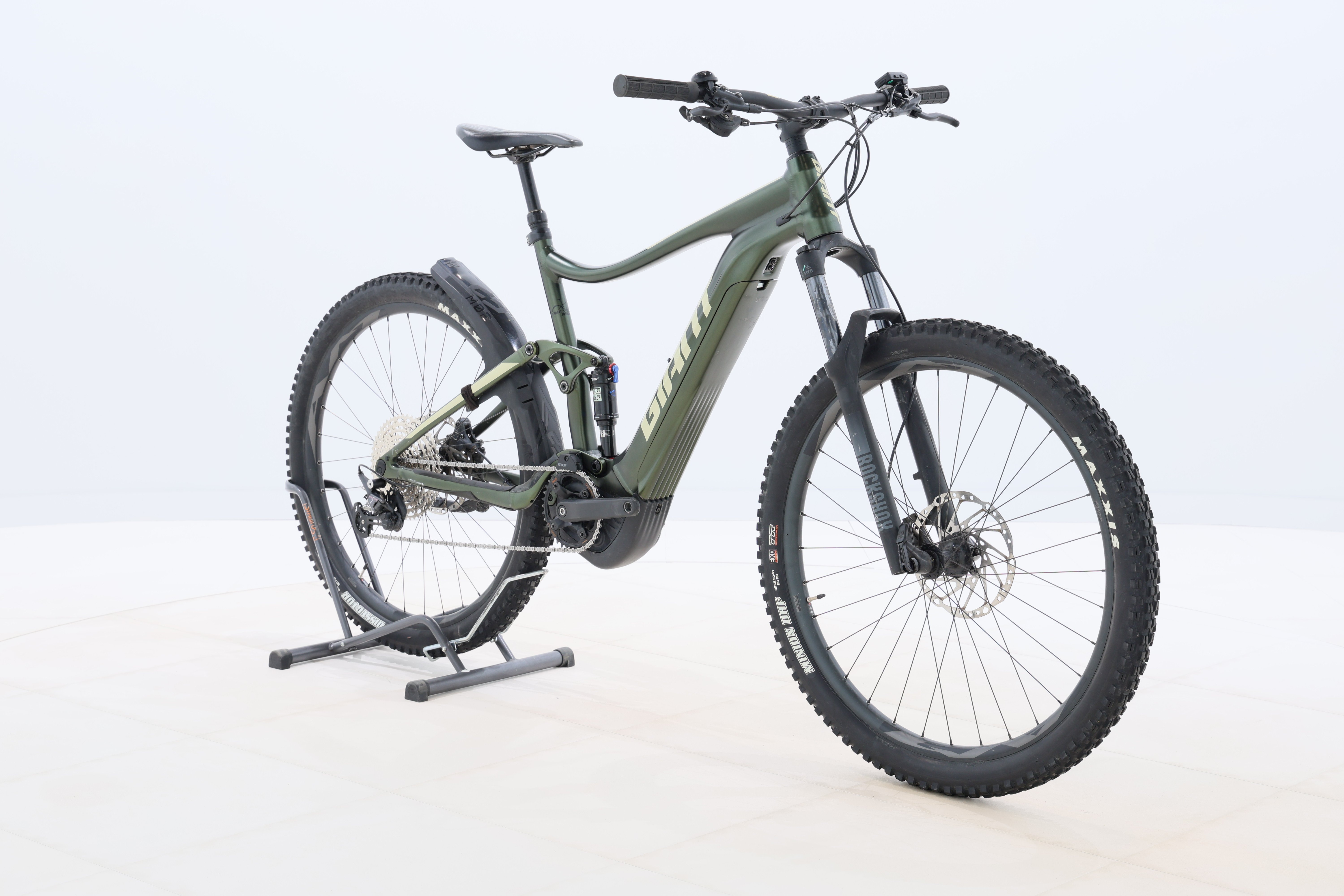 f53cfc01-39fc-4929-9f60-d22d7892572a