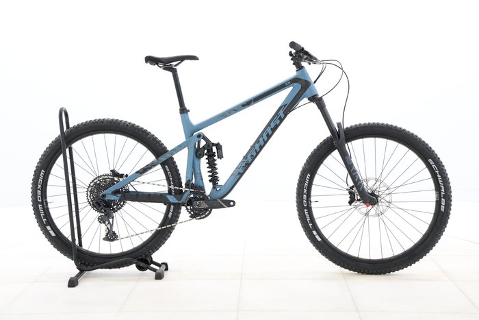 Ghost RIOT EN AL ESSENTIAL 2023