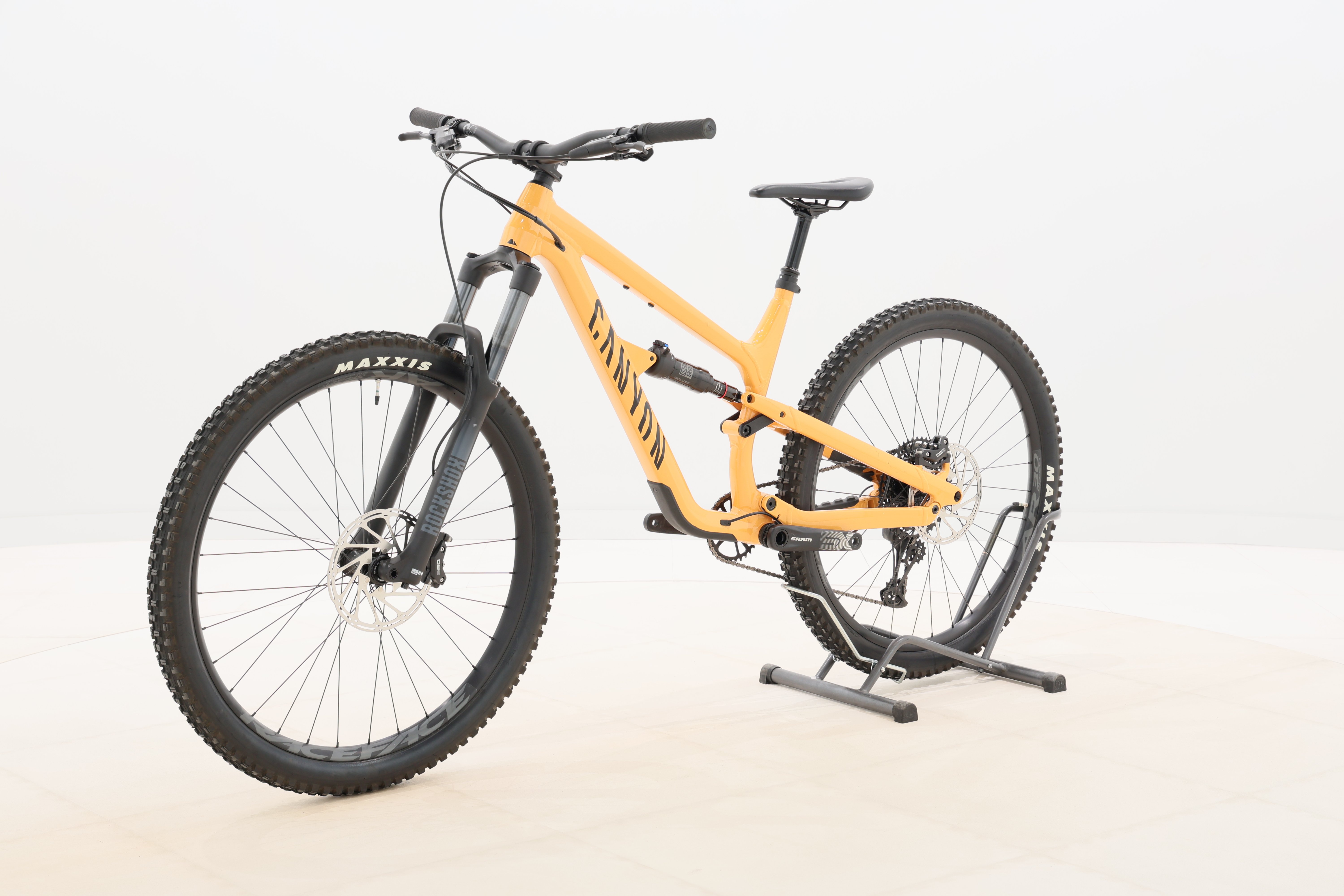 0ec49b86-2dca-4b0b-b70d-4d60b0f1e447