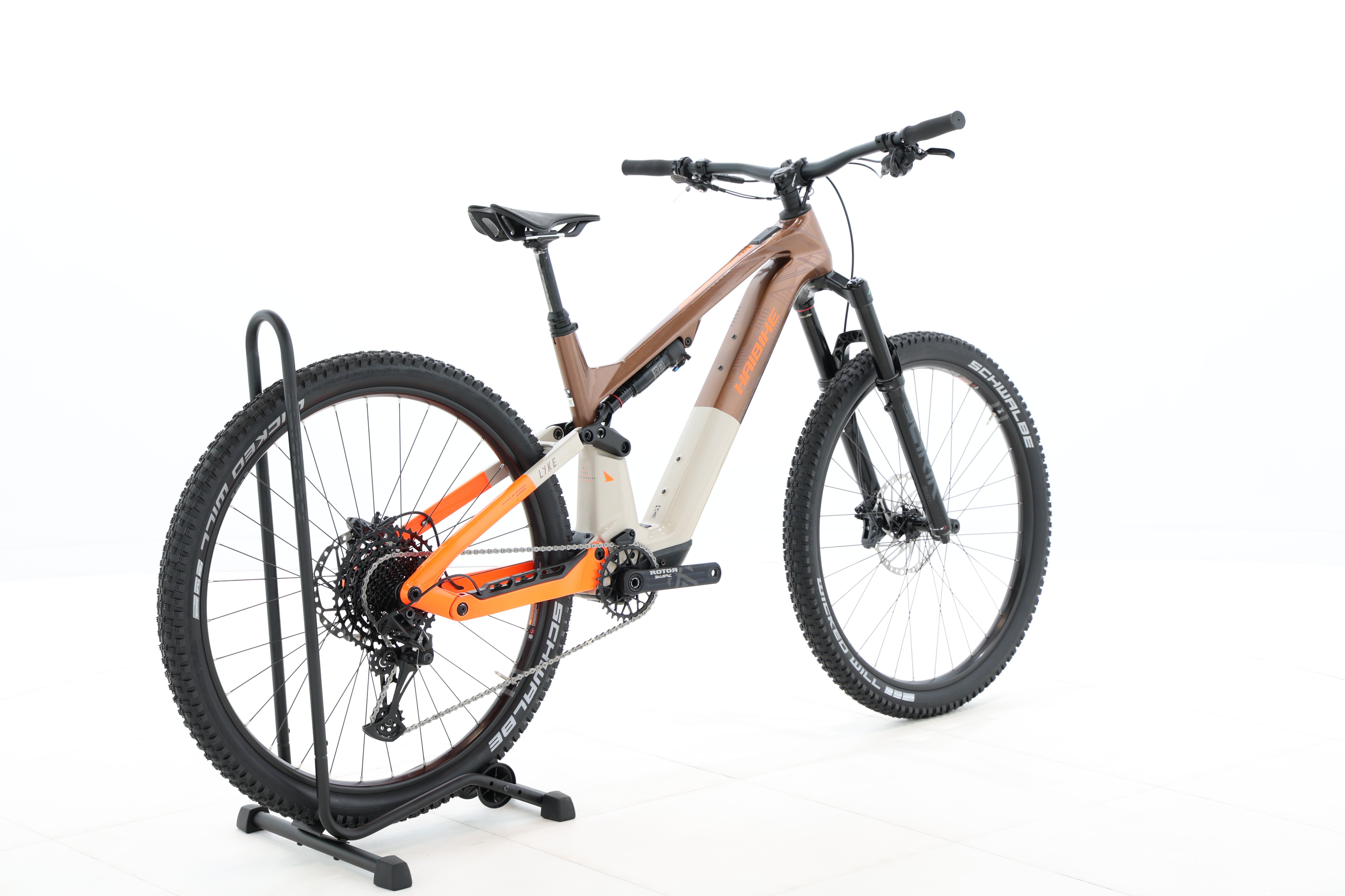 f1c4fd94-8092-4904-9afa-ce970e1a12c0