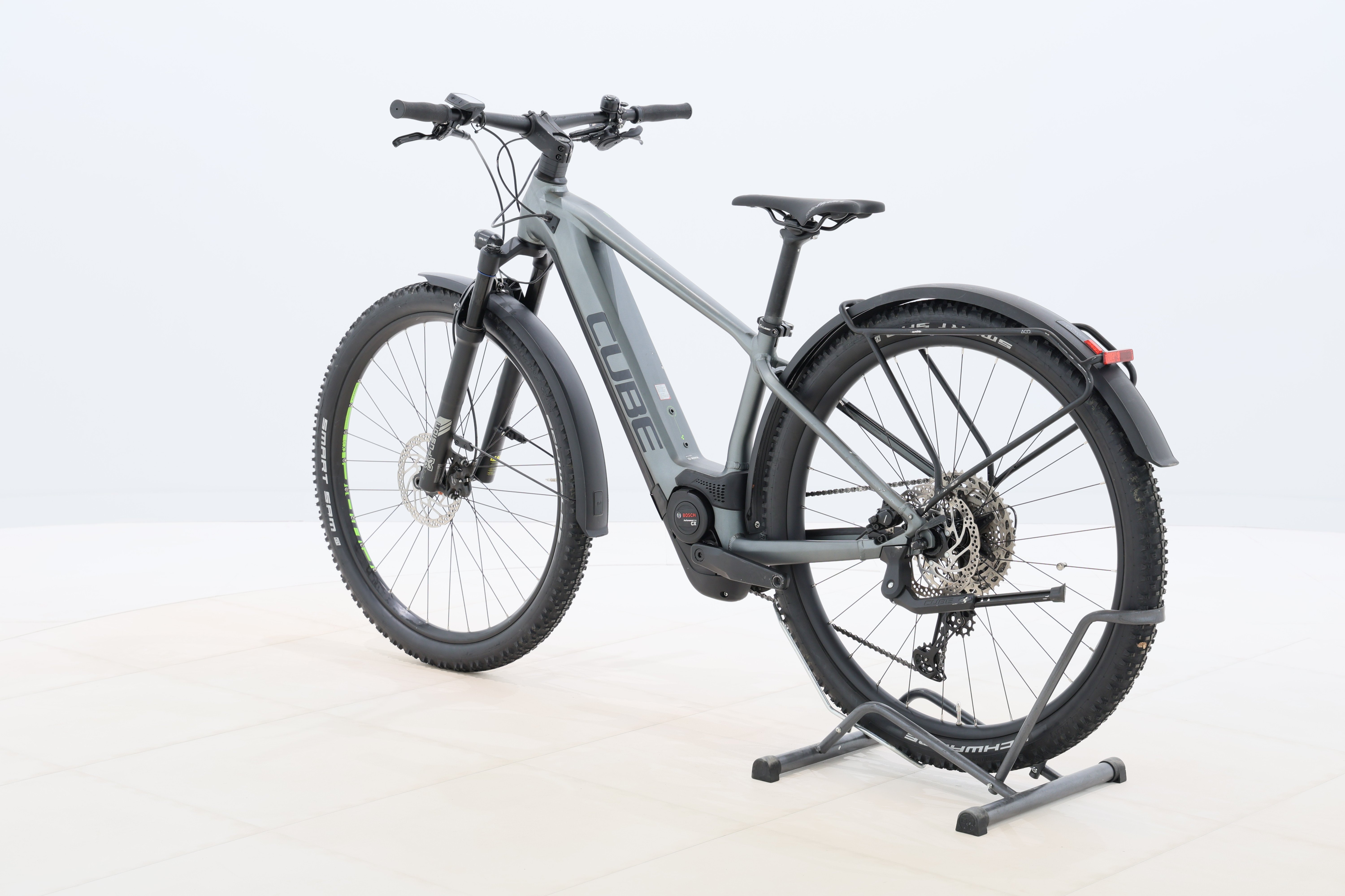 e2f3496a-3da6-4879-bdae-18cde3eb2361