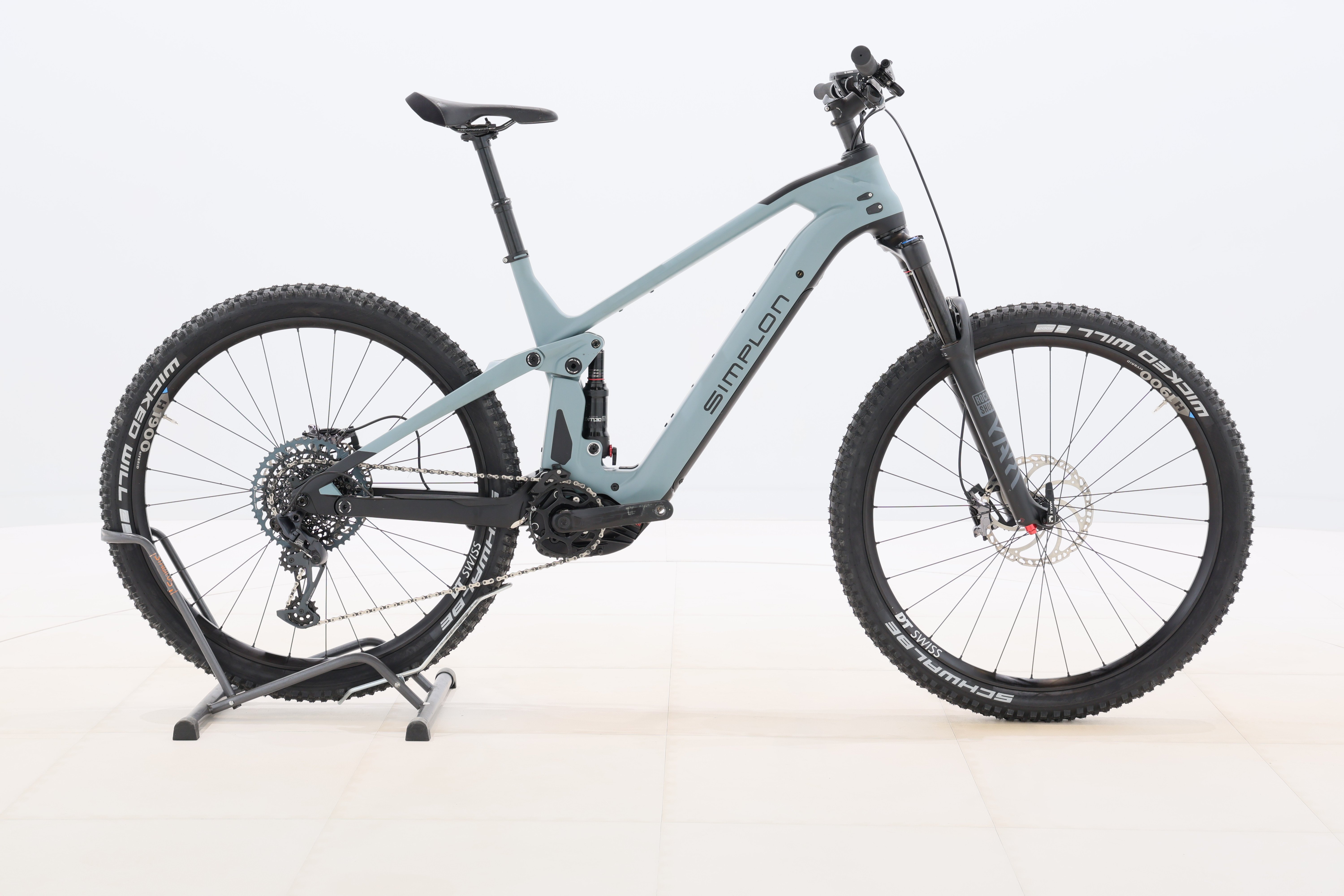 295c541b-8b57-40a3-9db7-aec4240a27bd