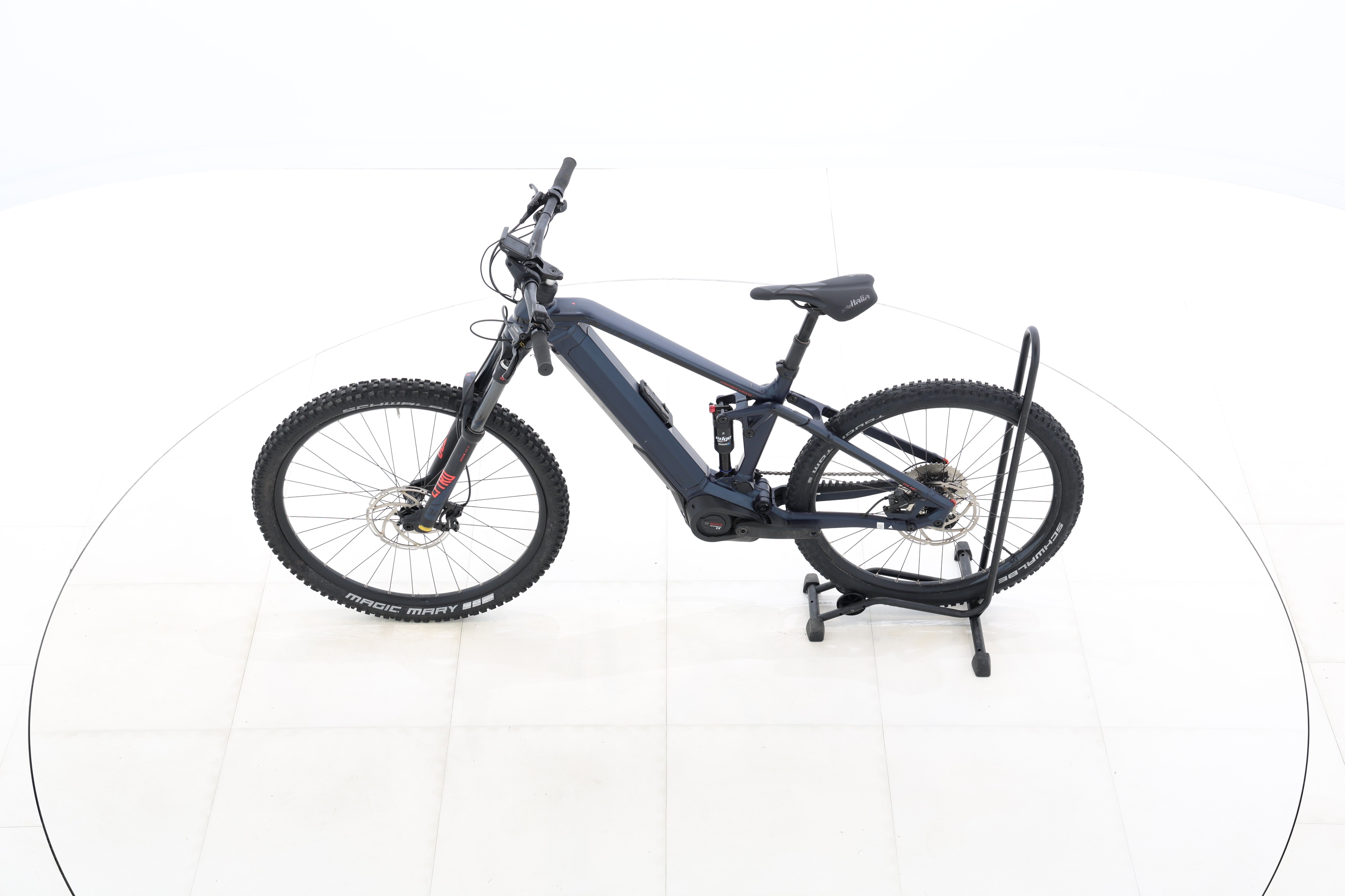 7b51f5c2-033b-48f7-8a92-f76110adc844