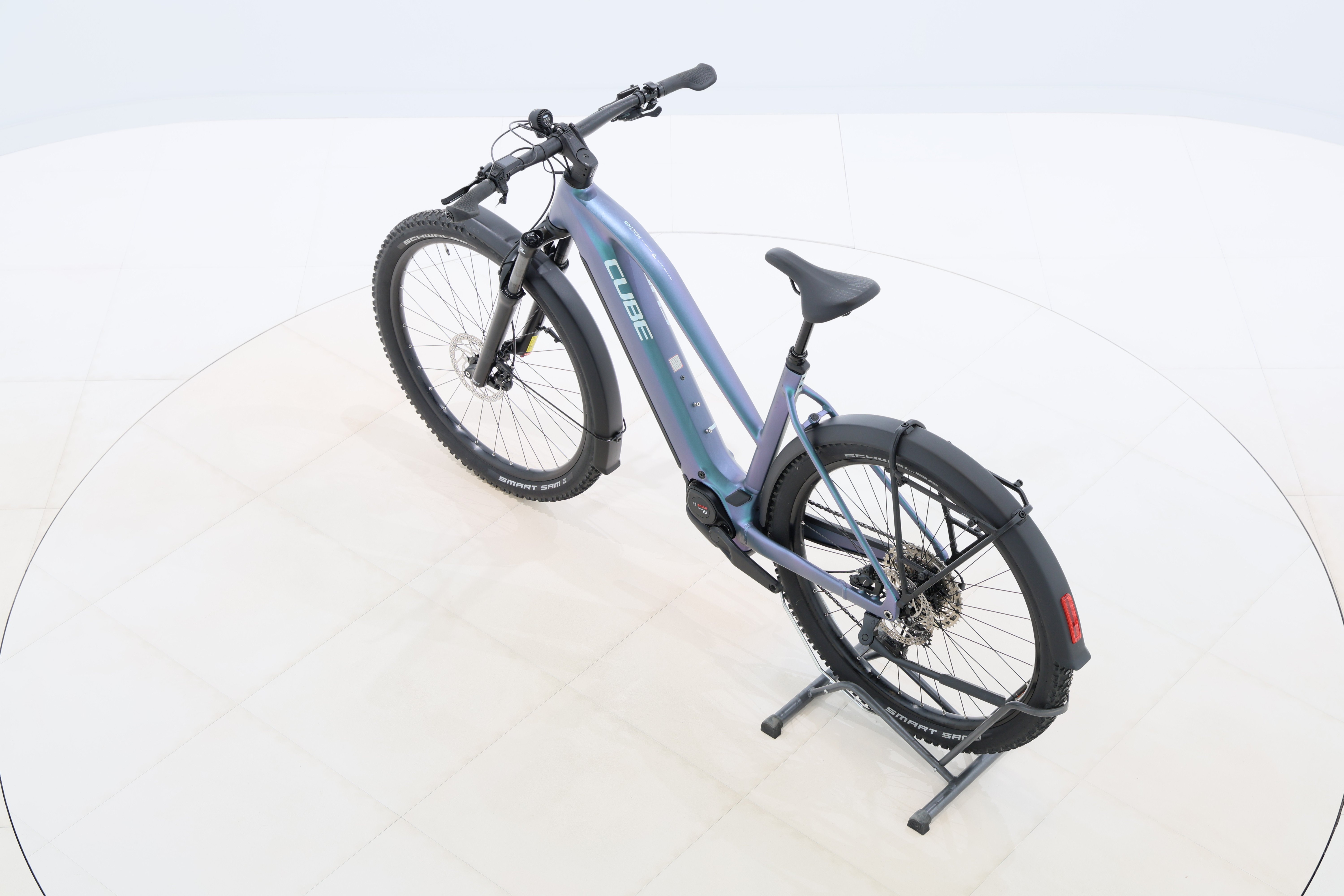 81bf5404-609f-4d15-8513-a51068ce841b