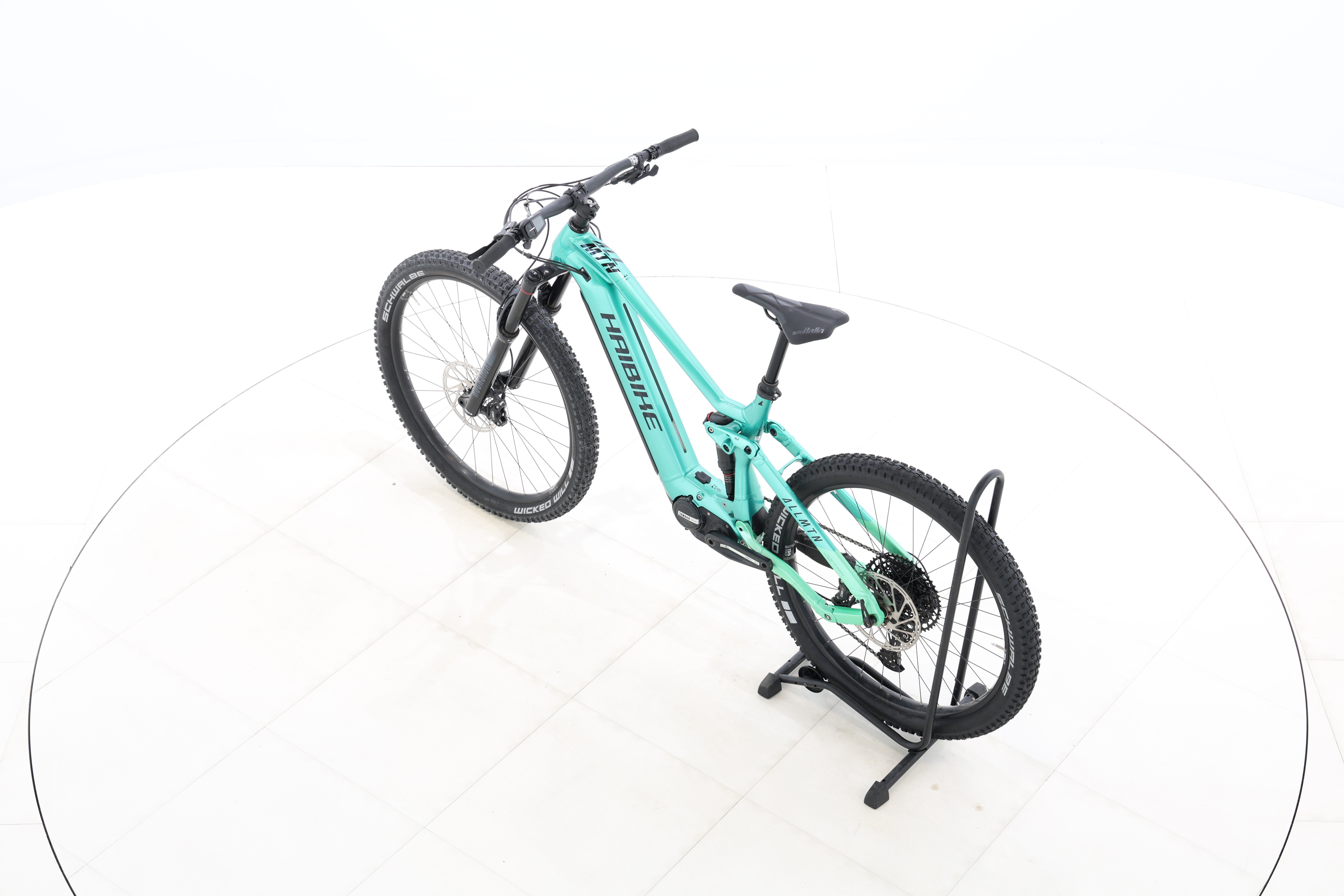 62d2c9c6-6176-412d-8321-5f8f60319b6e