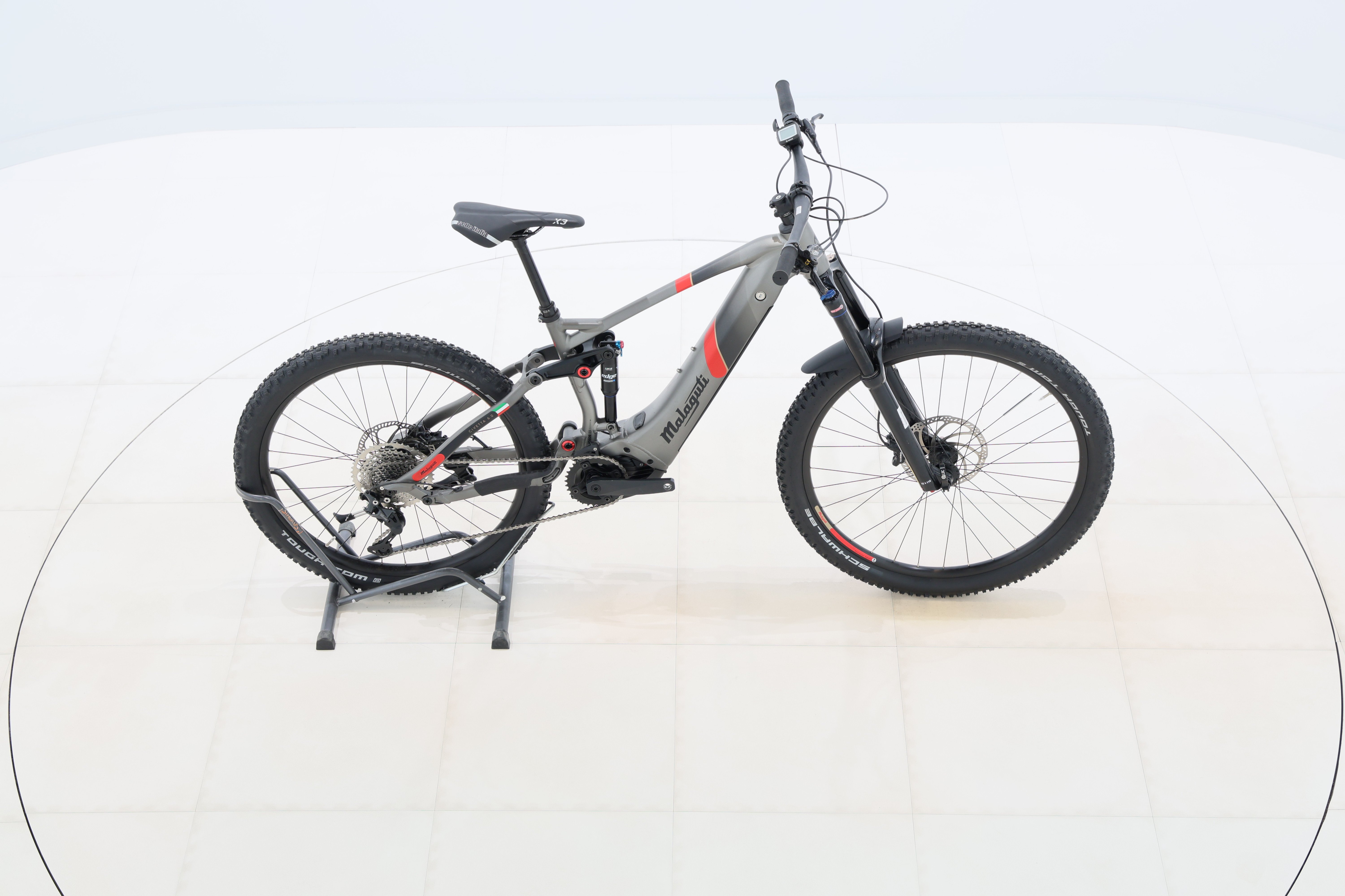 26b18c5e-dbe6-4936-8e41-de3a6a88aec5