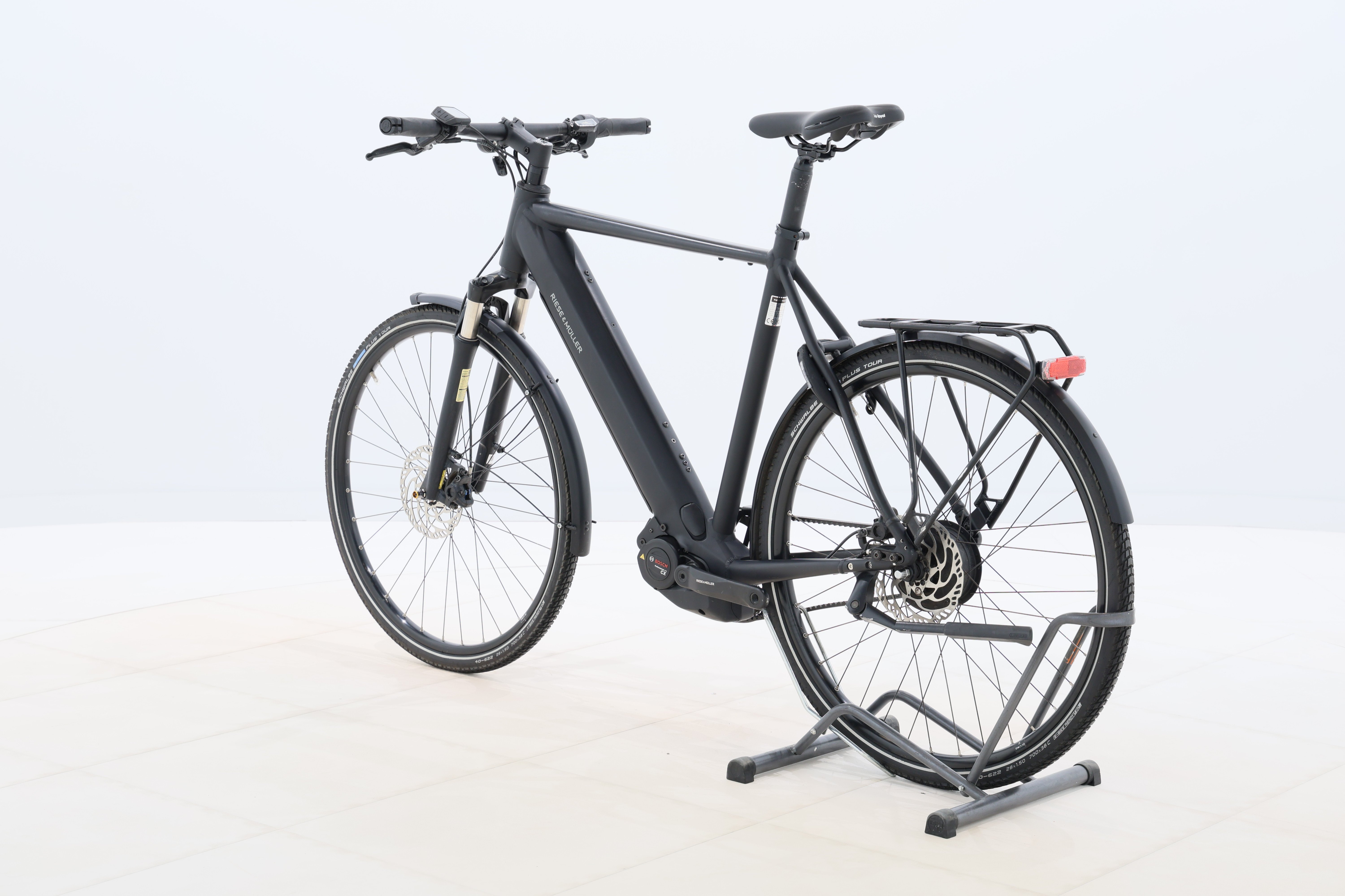 b6ef5f70-9dae-4cfb-b804-7d13288f9f58