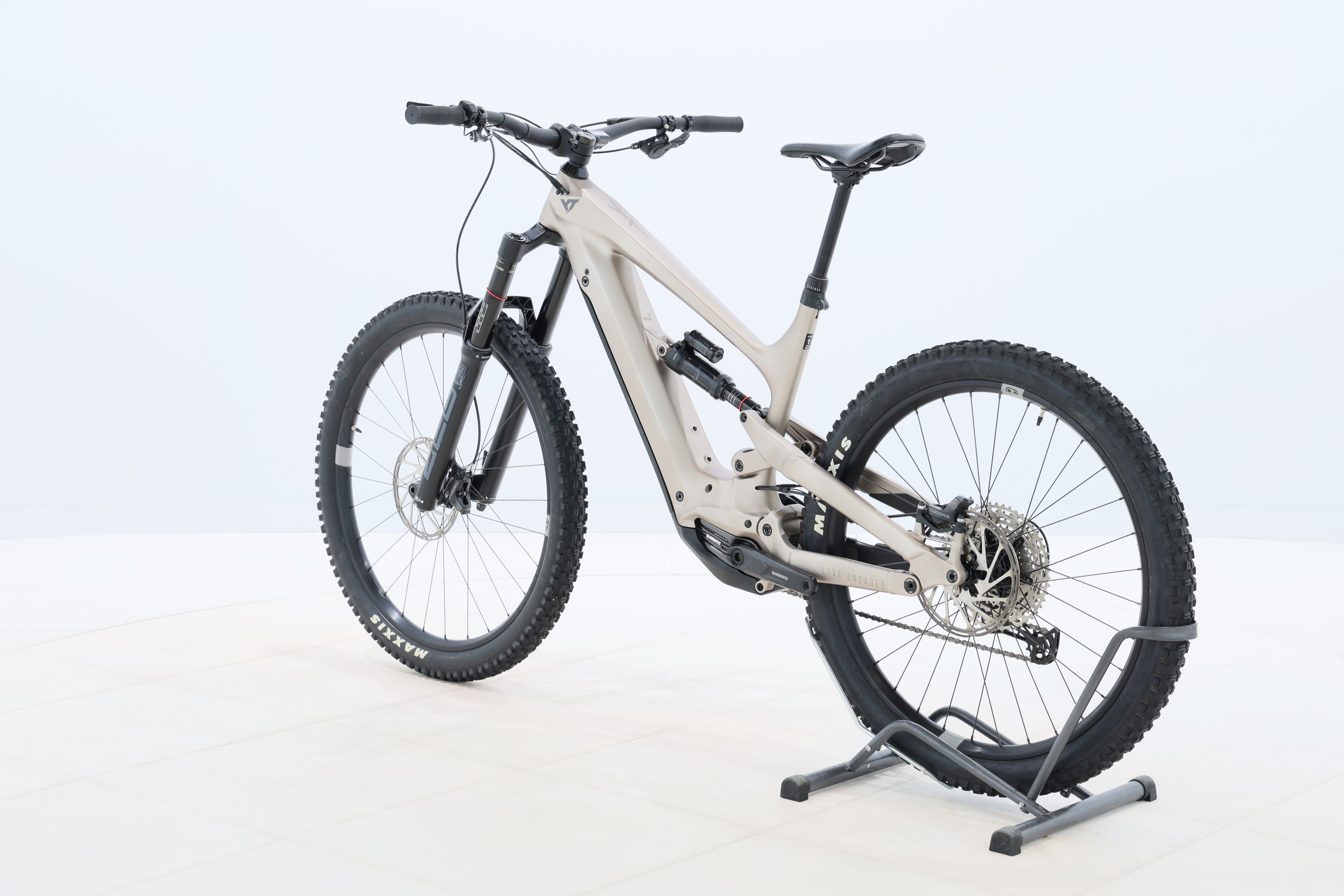 c1889fab-65b7-40ea-b45a-9849b86570c9