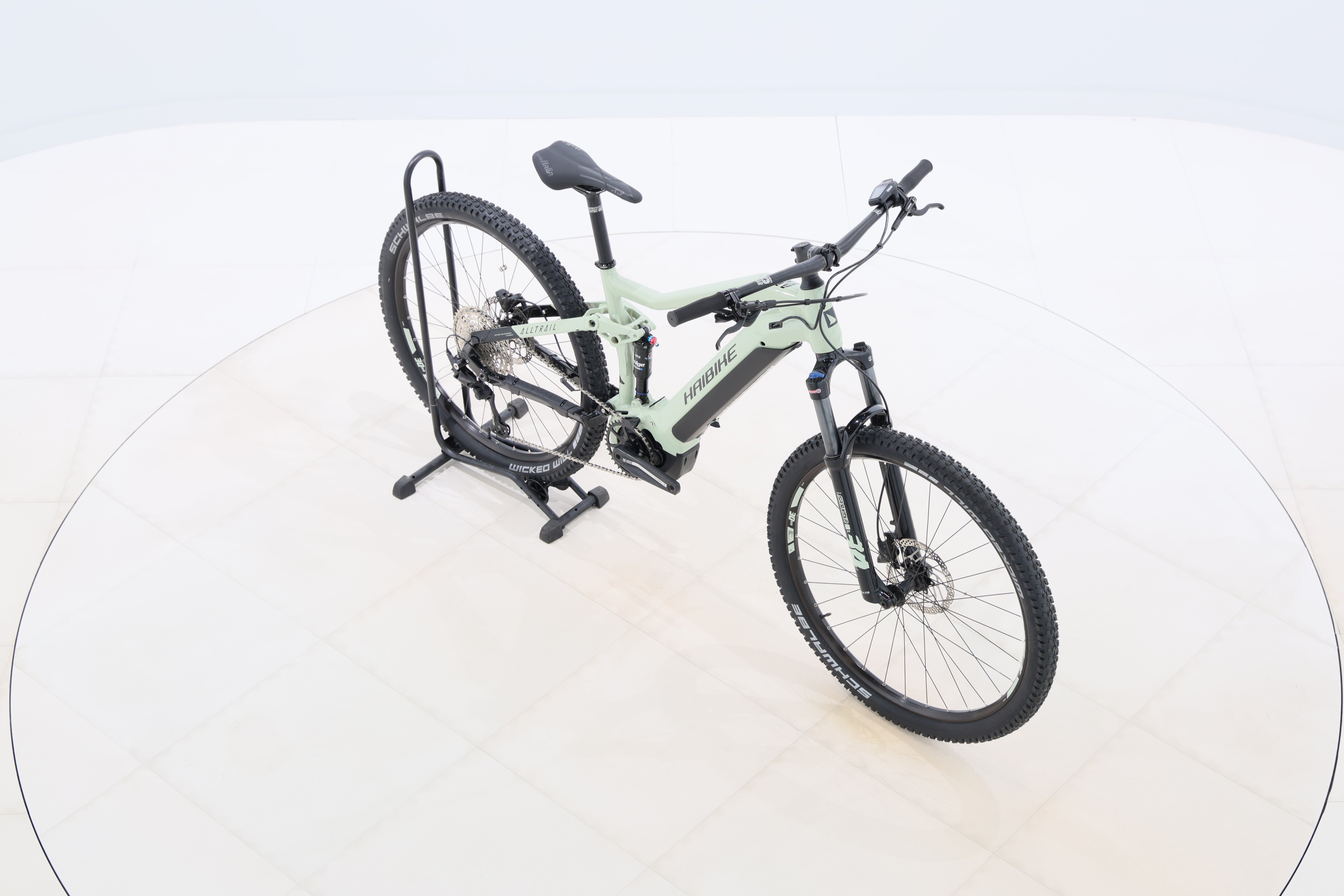 94c208b8-5958-4a30-ae19-383bc560d1dd