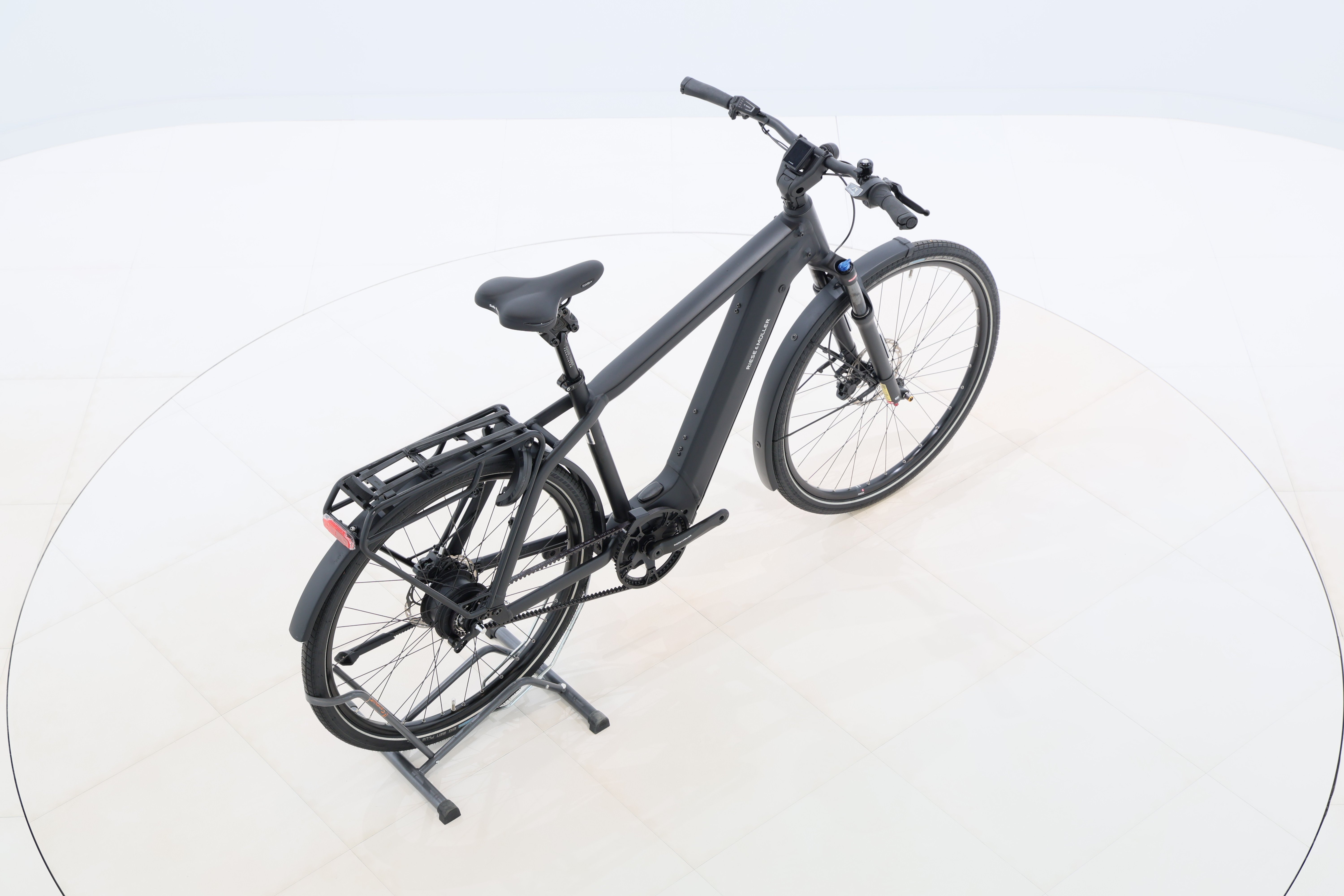 d03f61cf-d63a-47fc-a861-d2c144c0d8b9