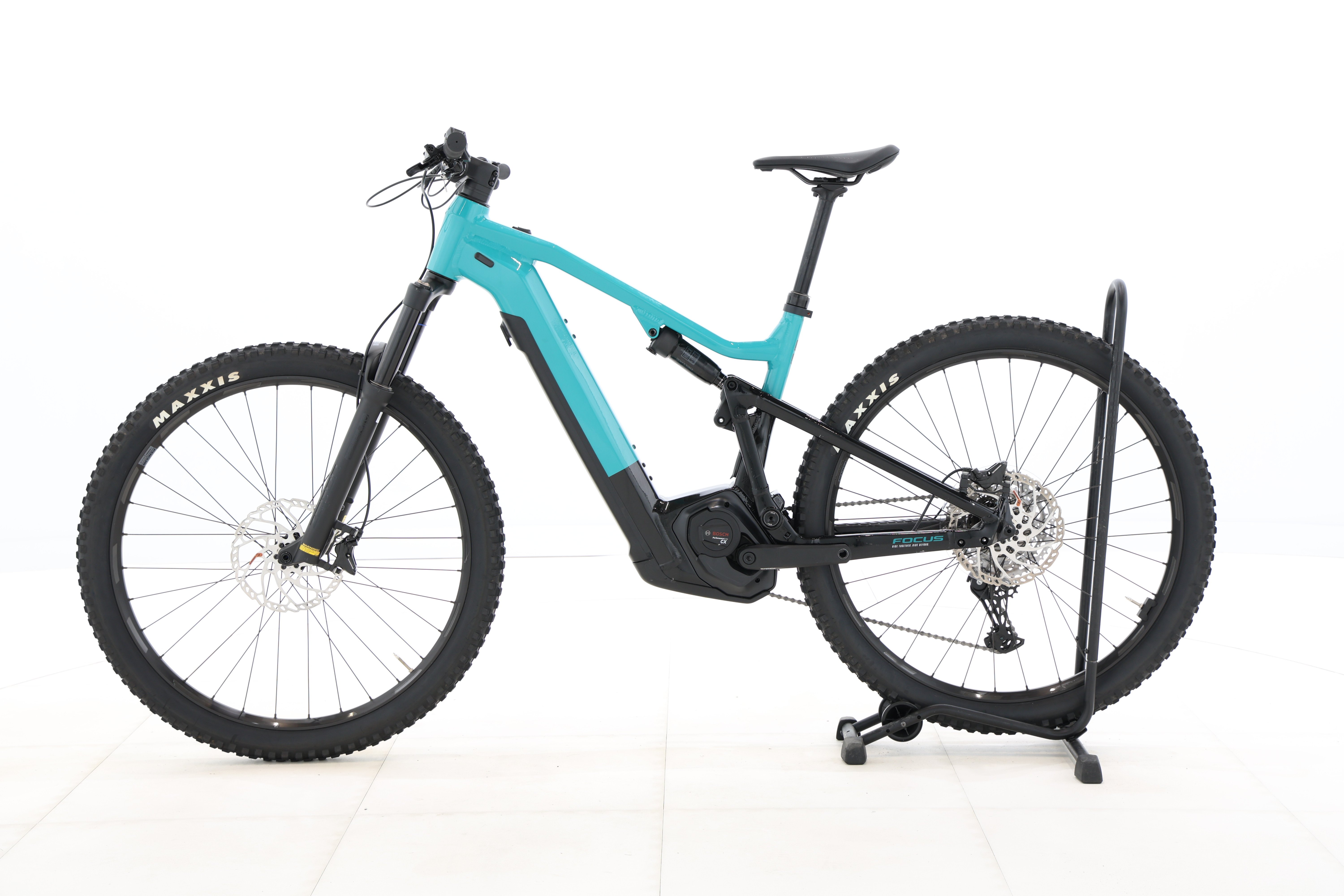 5b74a542-2d97-4f4e-9c80-21d2b1c3607e