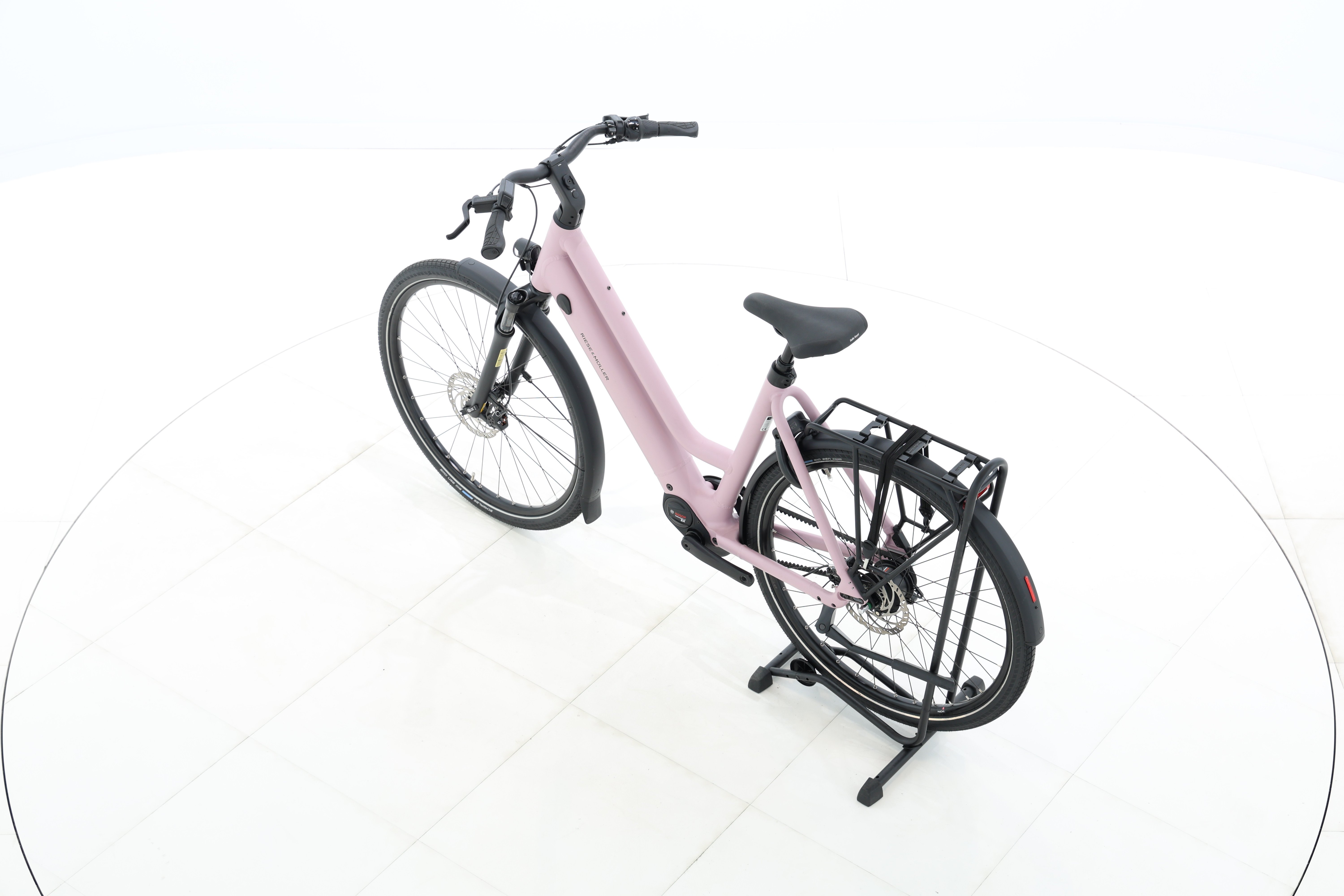 926c9a88-c3f9-4a8a-b852-04fb0c8e45de