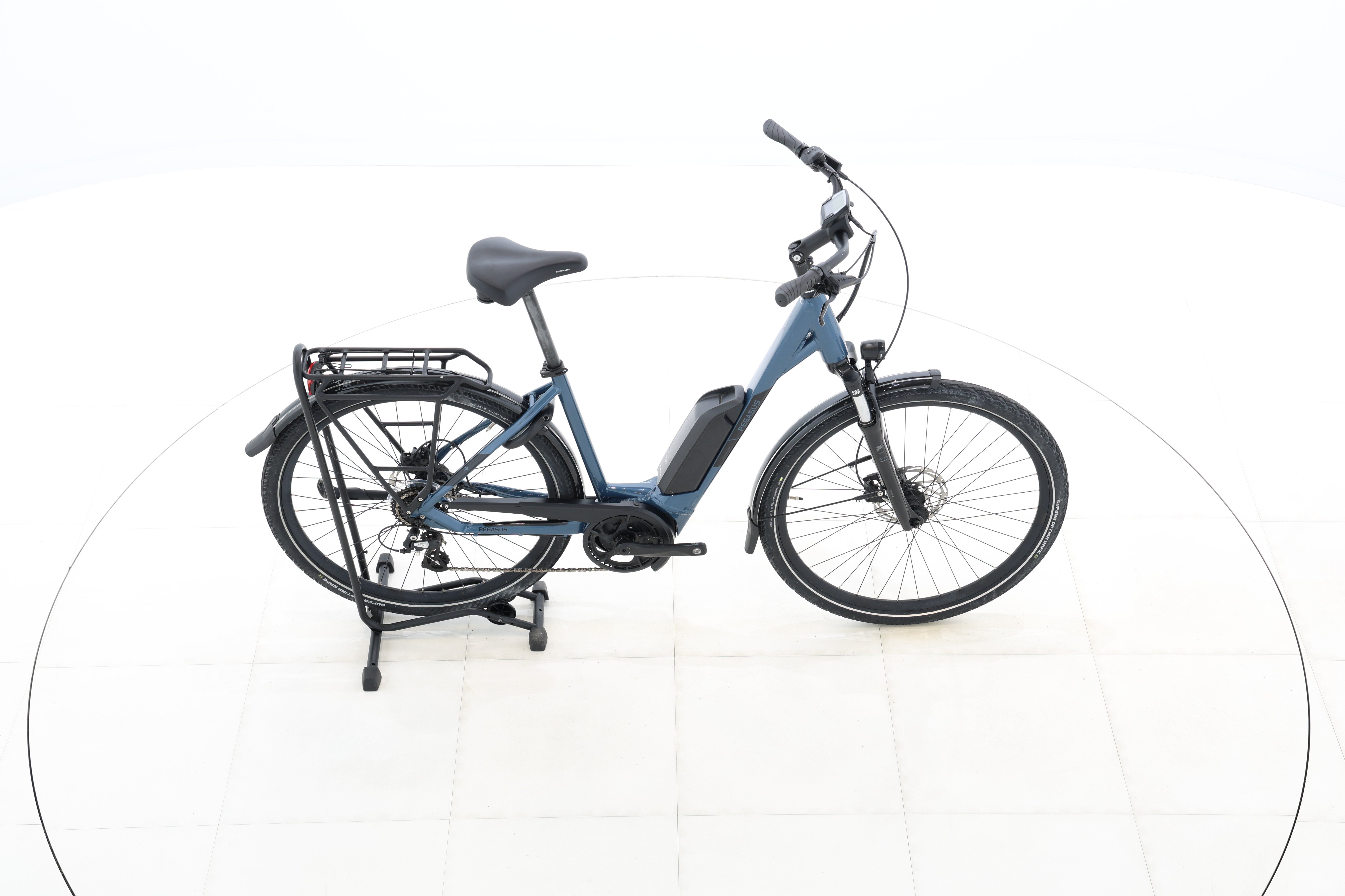 e227dac6-cd00-4a96-adec-43209fbf1943