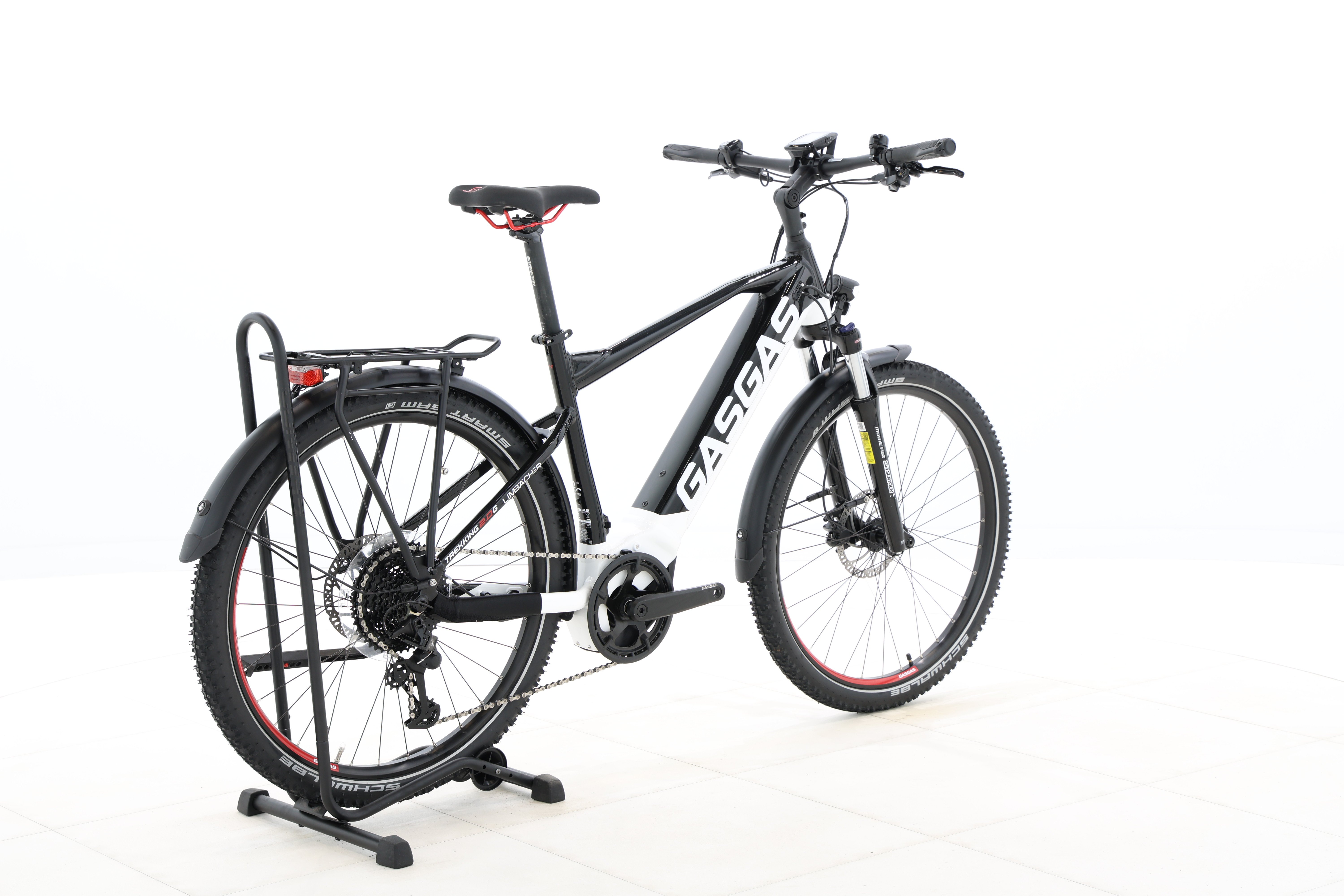 0c07338c-11b2-4205-9d1c-6905df85cf93