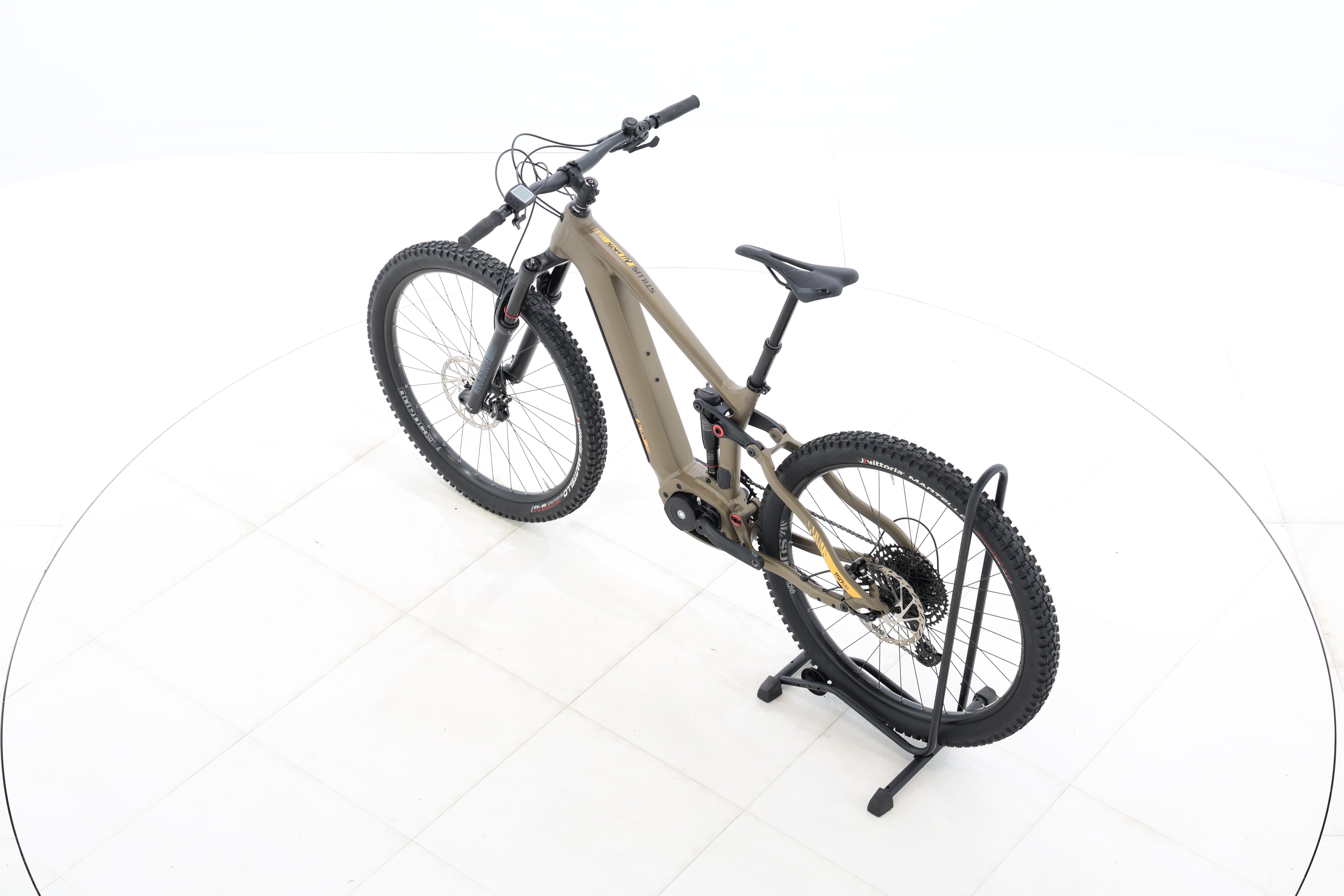 cddf6d9b-5b9d-4ab2-8a46-fcbd9550d762