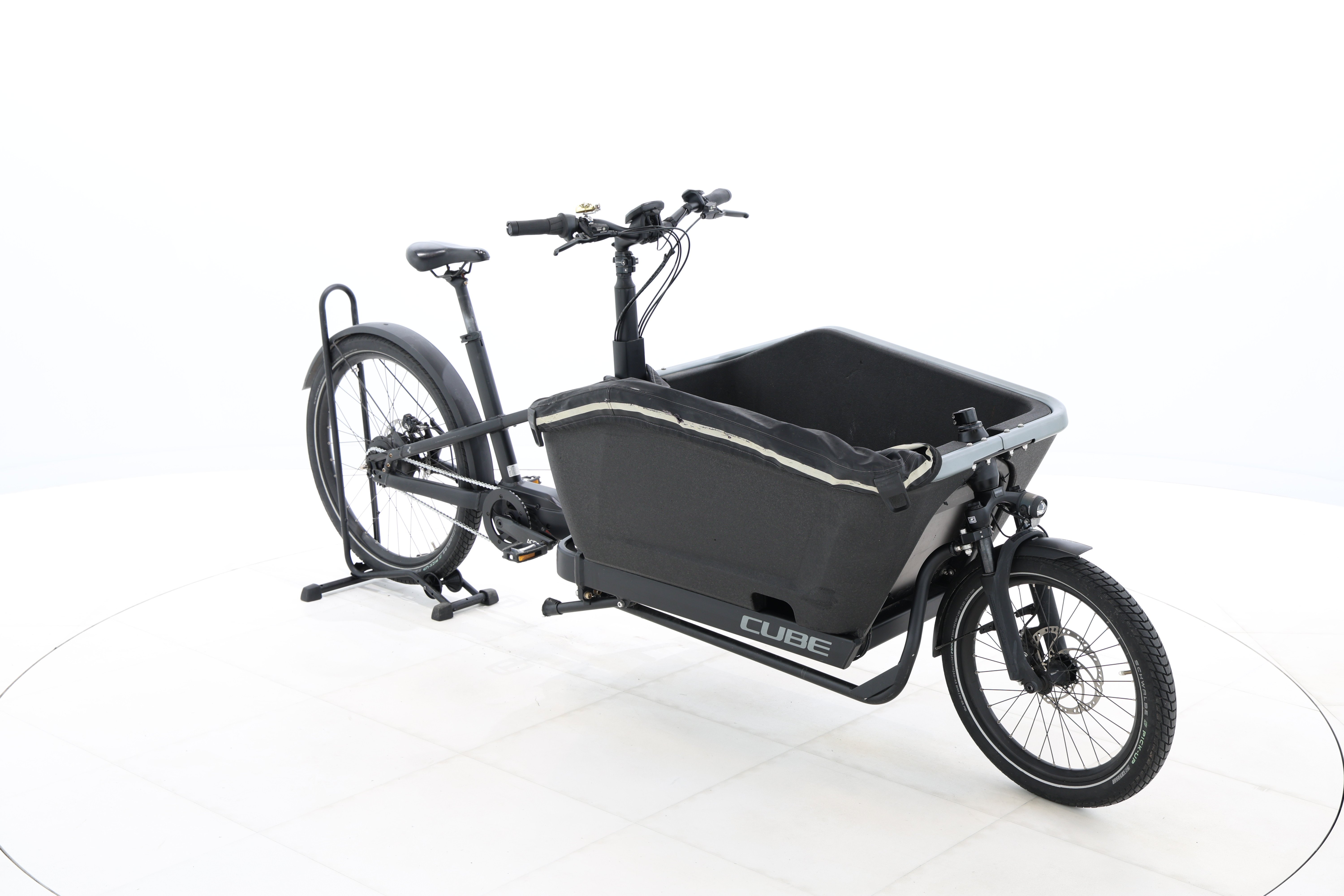 ce298b1d-de3d-471d-b4fe-9712a5b5f3f6