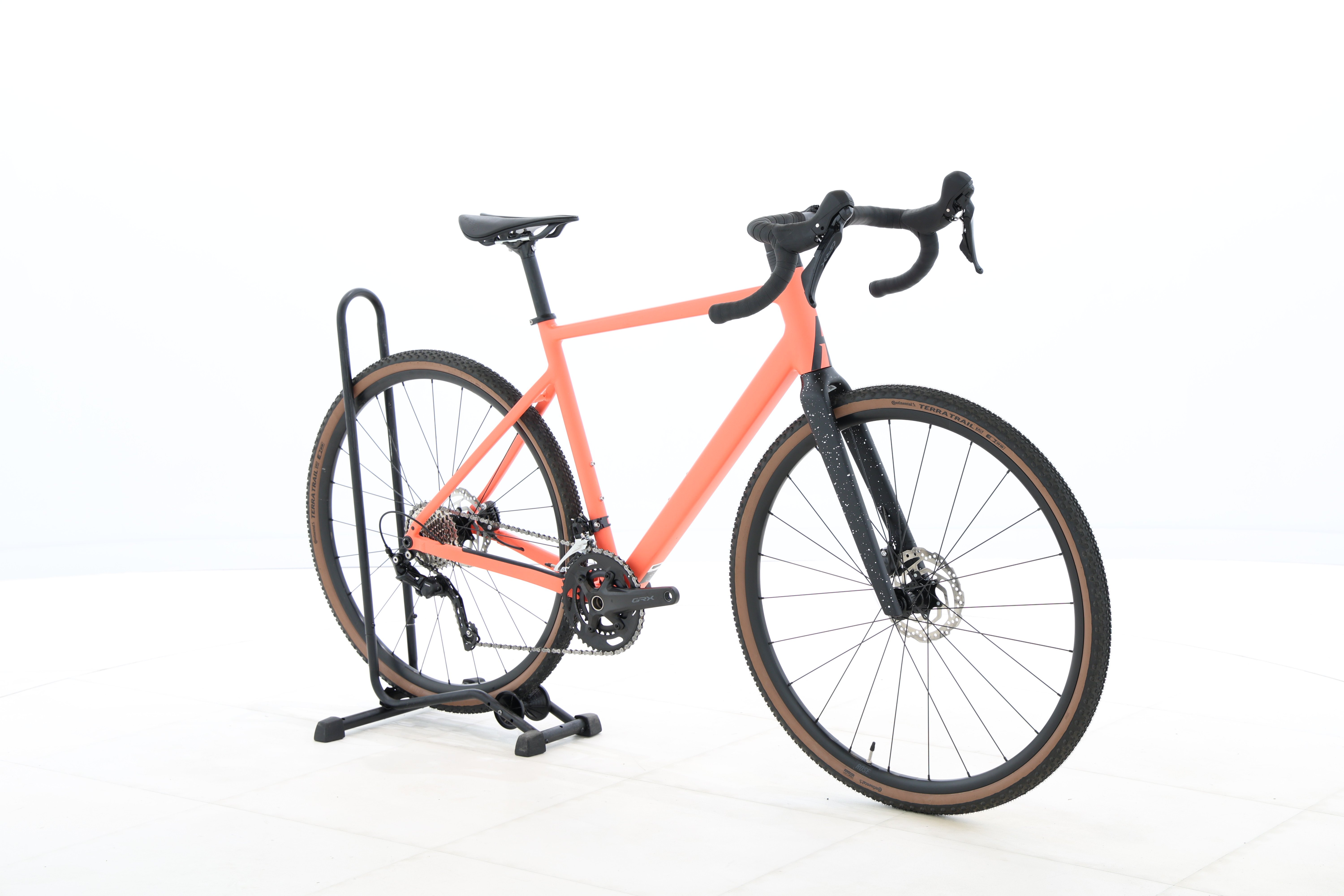 f82275f9-f8b8-42b1-b843-cf3283376f89