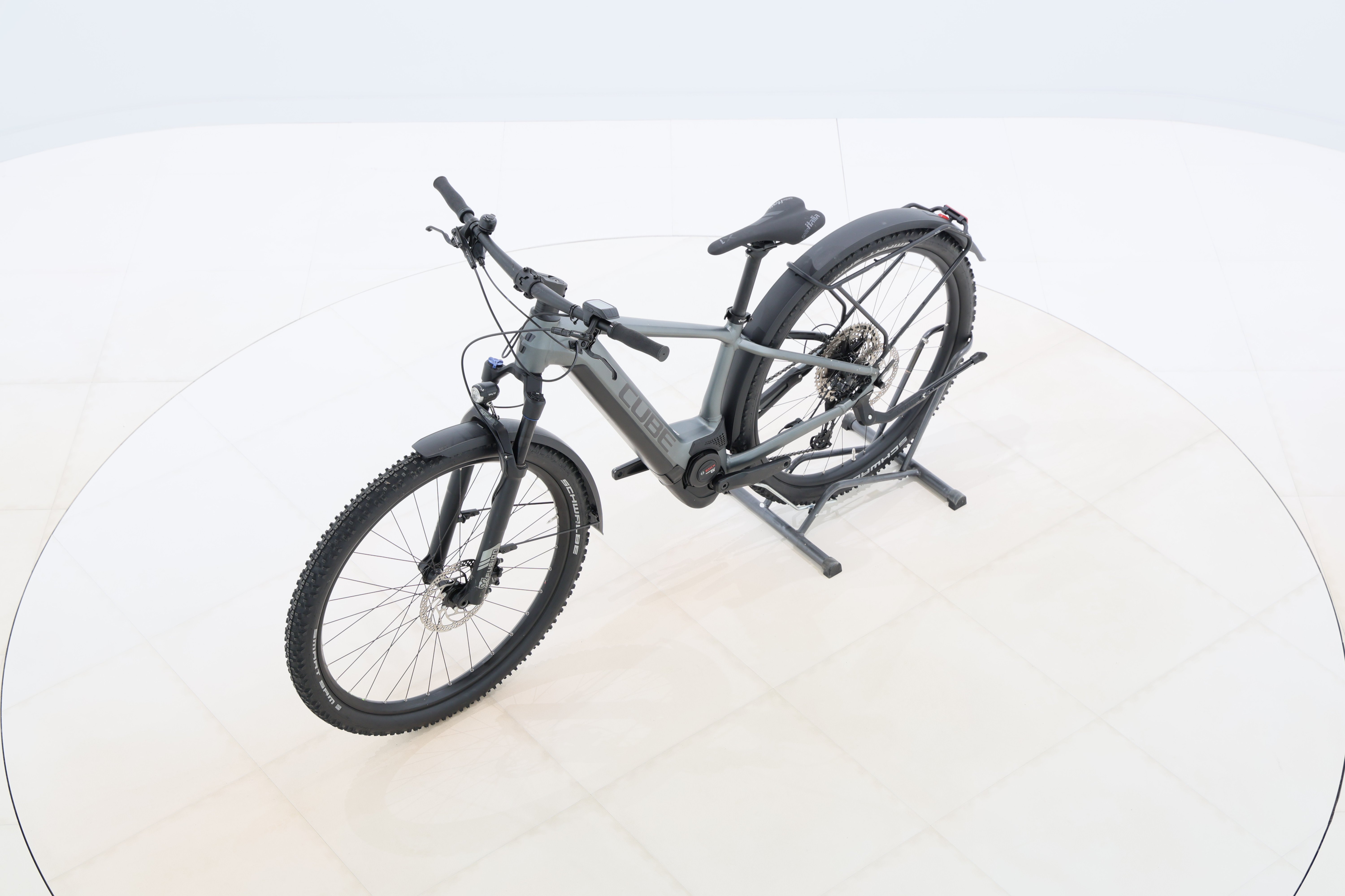 e2f3496a-3da6-4879-bdae-18cde3eb2361