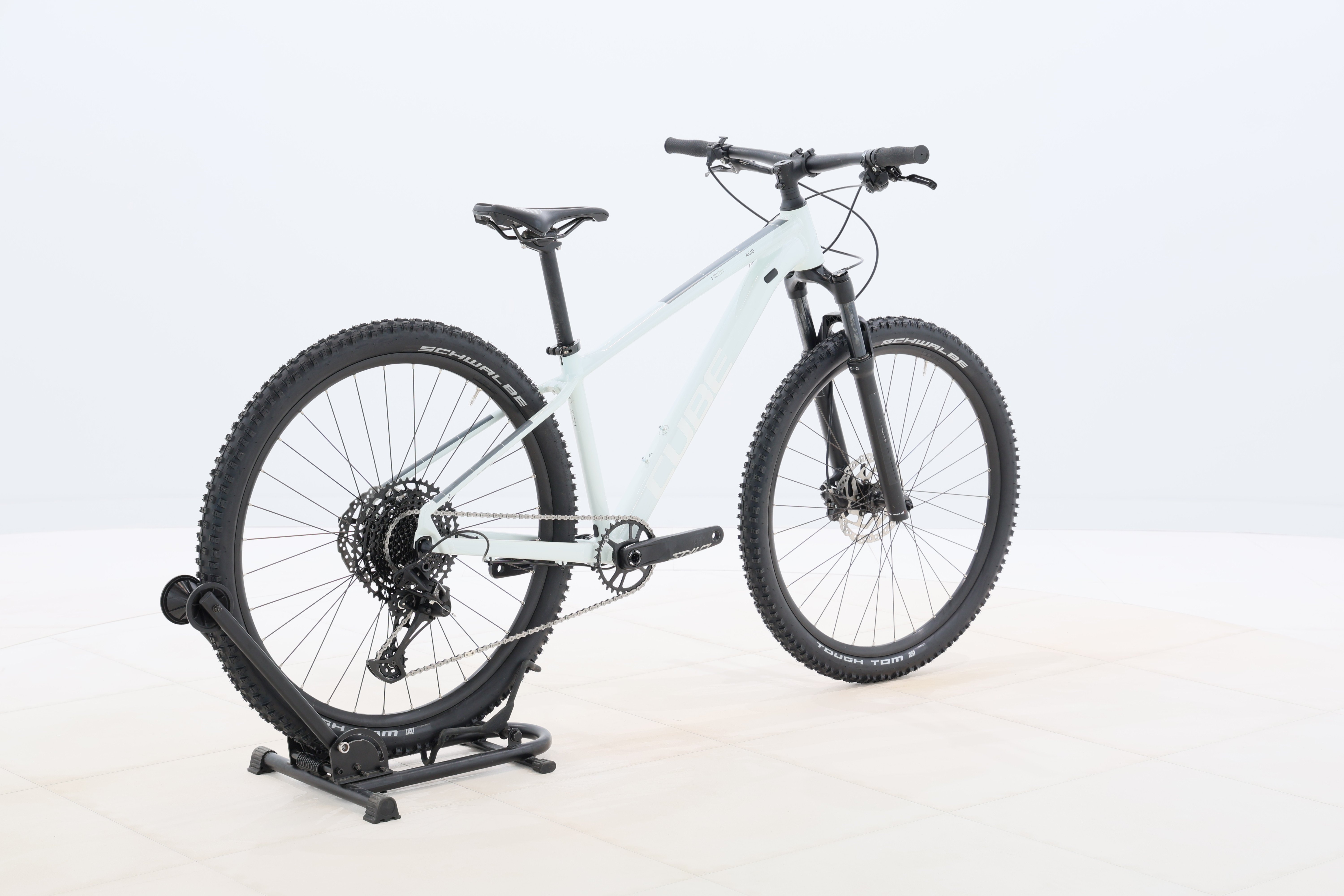 fff896bb-e904-4093-a285-7bfaea76d236