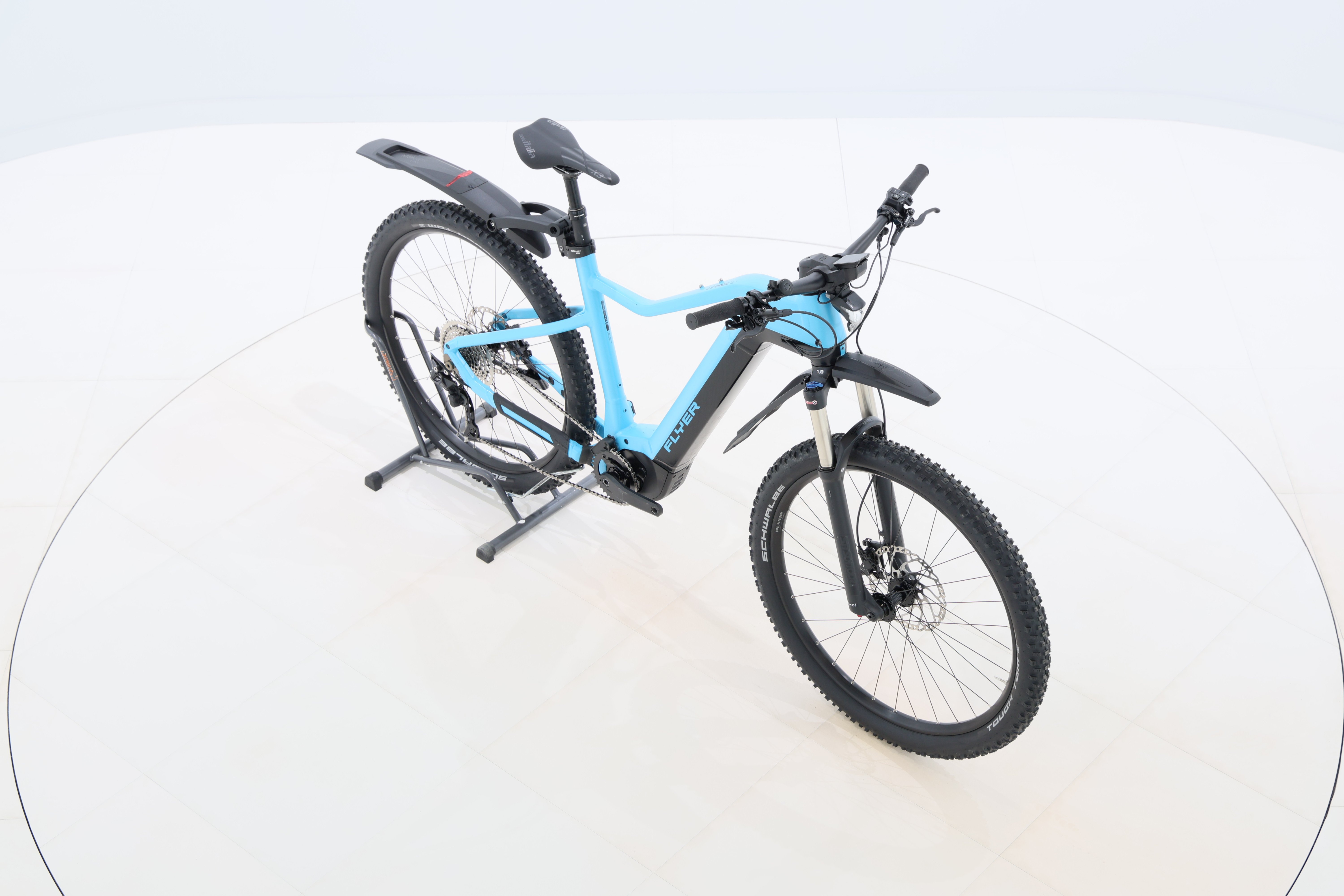 13dec2ec-0735-44e8-bd76-56351ded32bc