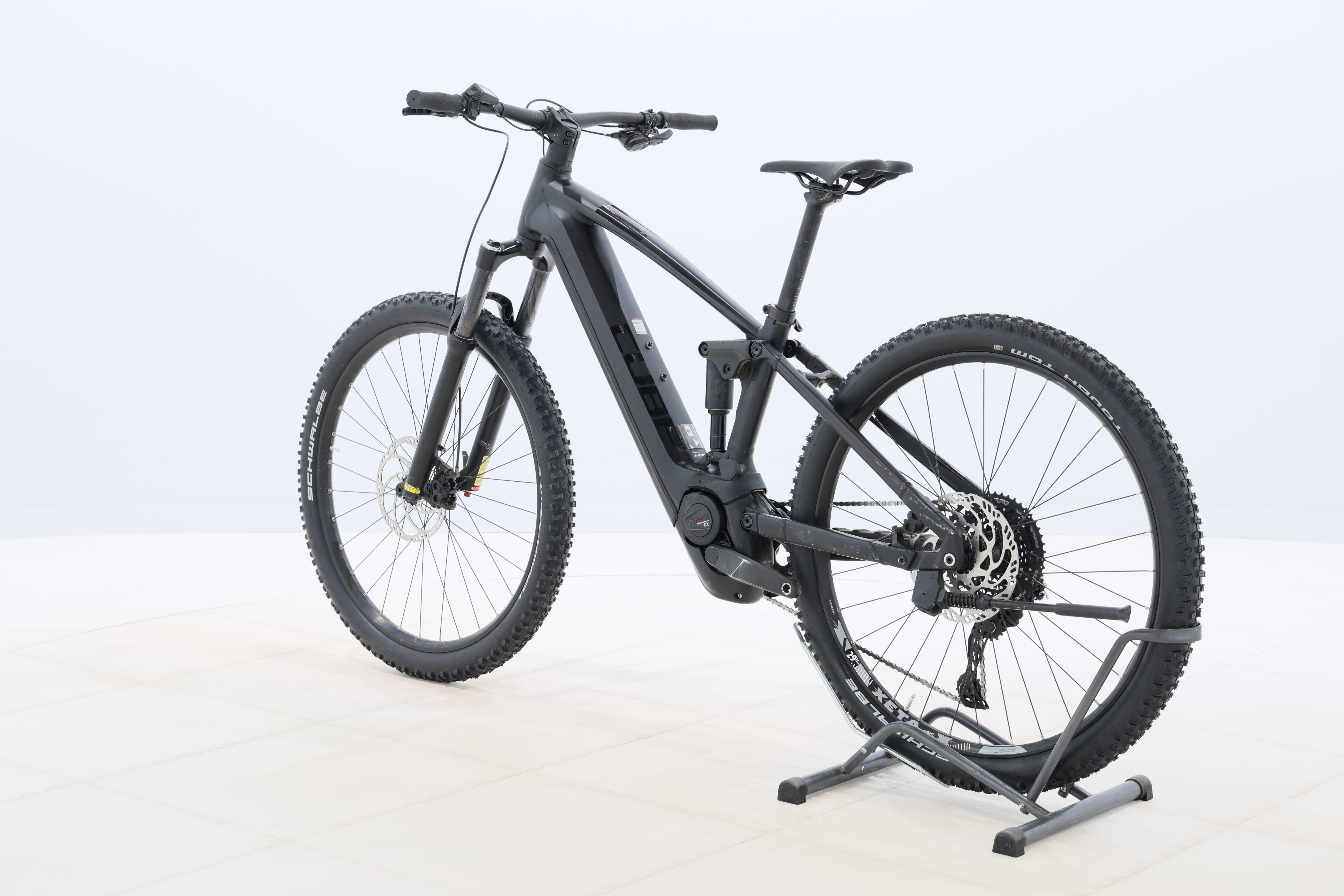 31cdb687-5b03-46a3-aa3b-3cf4c843fe8f