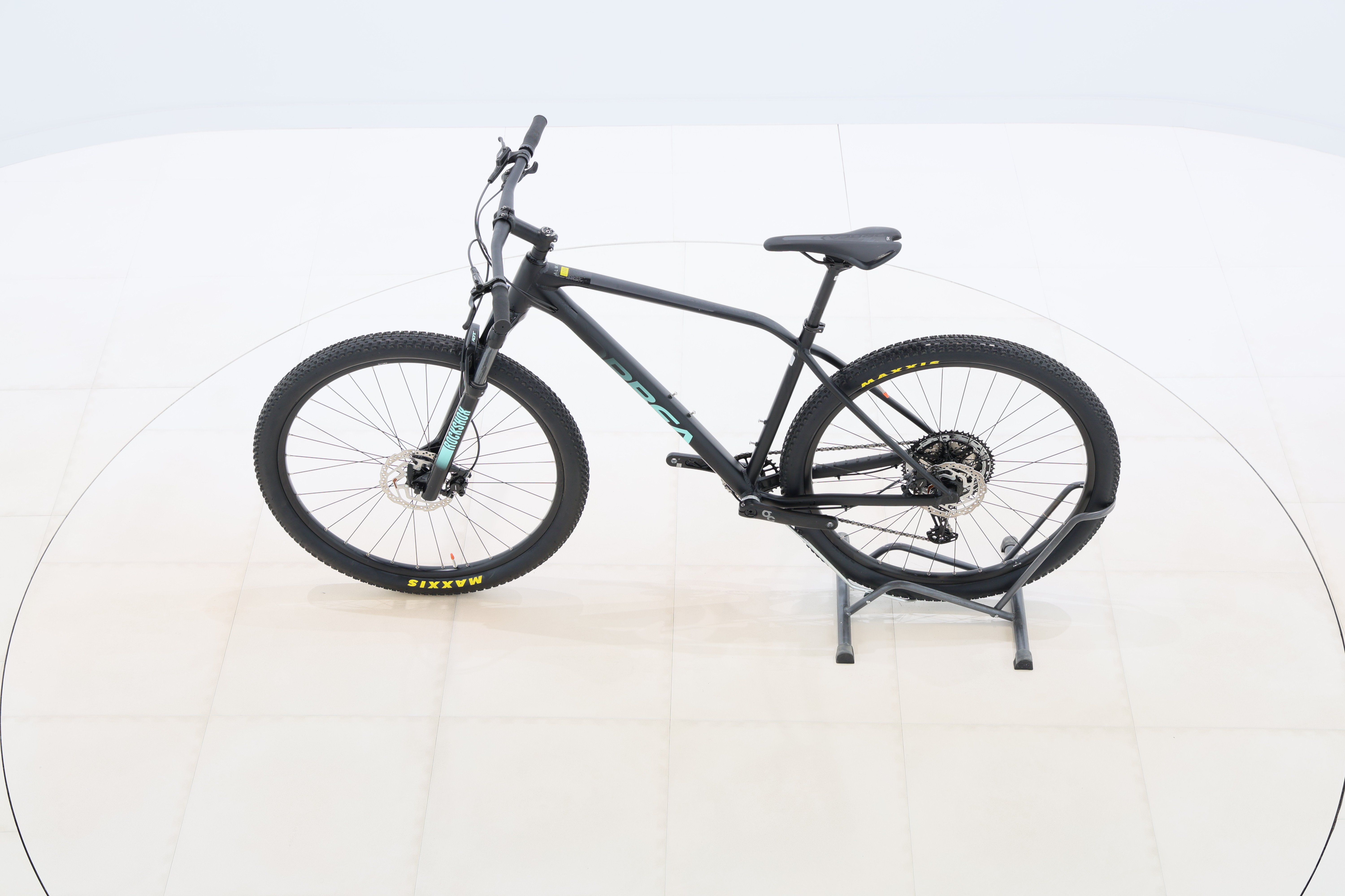 3d0a437a-e55d-4da3-a6e2-09d903a9cf6b