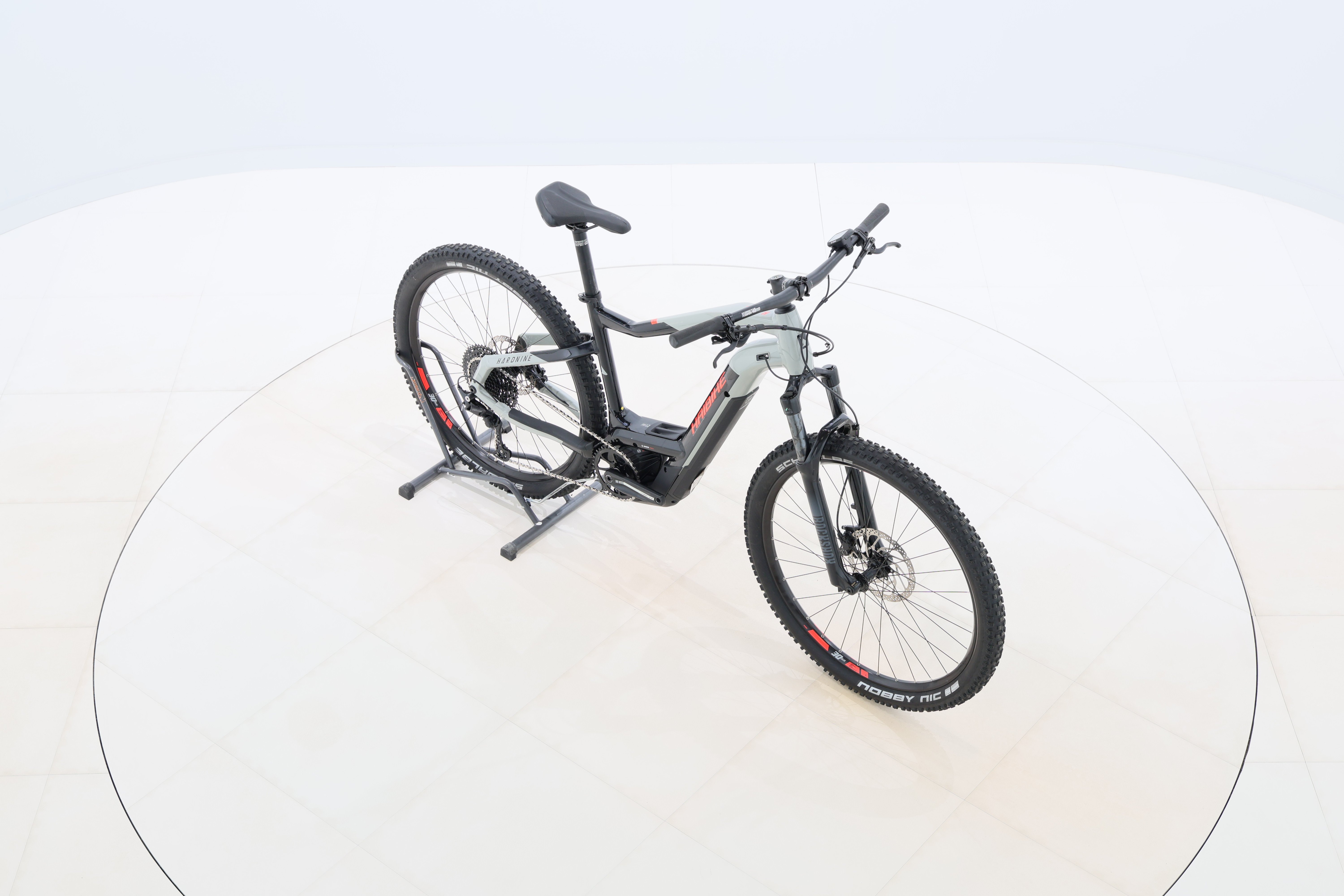 c8bddd2f-41aa-4e9b-9f63-83ba1d2326b4