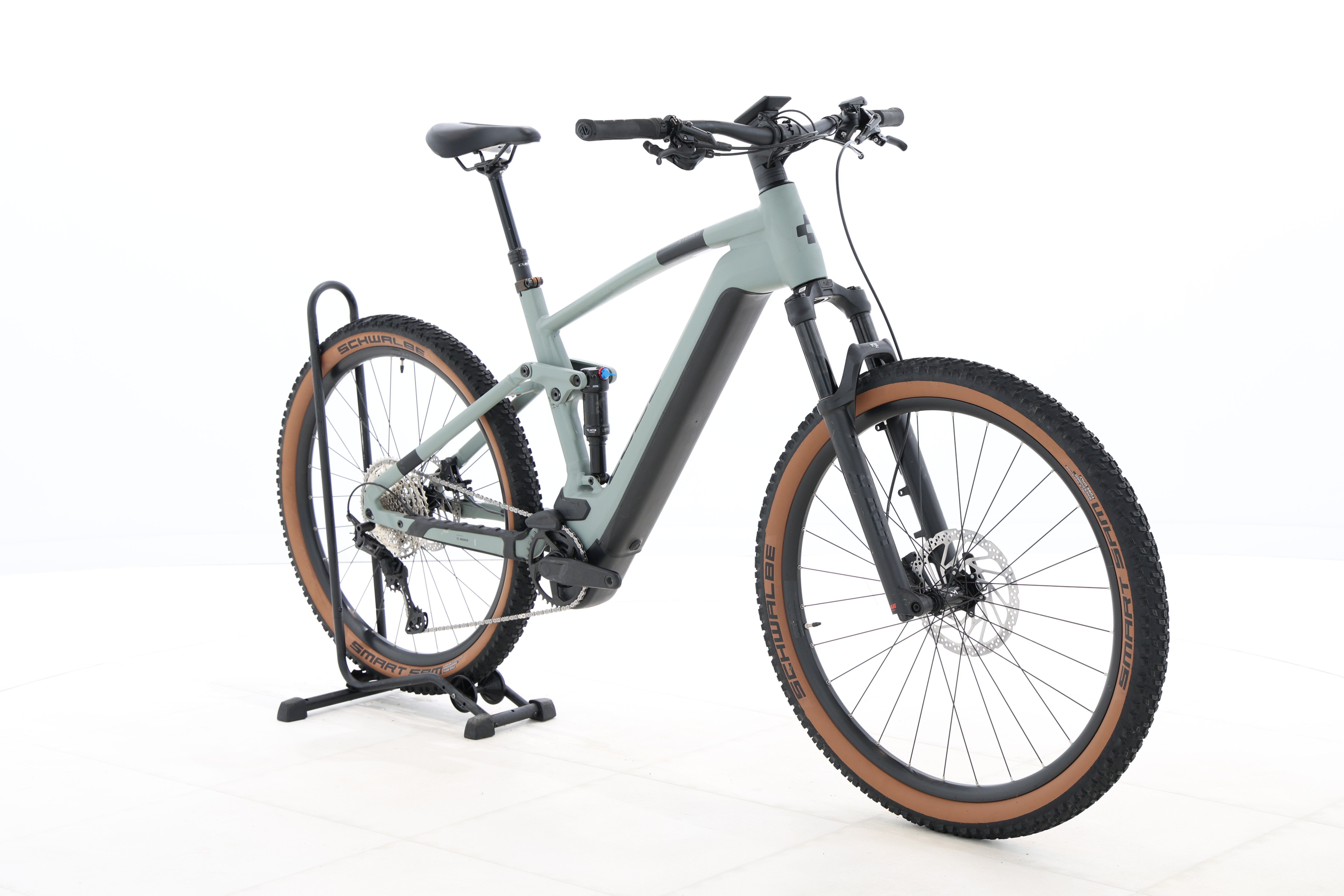 094e1546-f06c-442d-9c77-b5d094dccd91